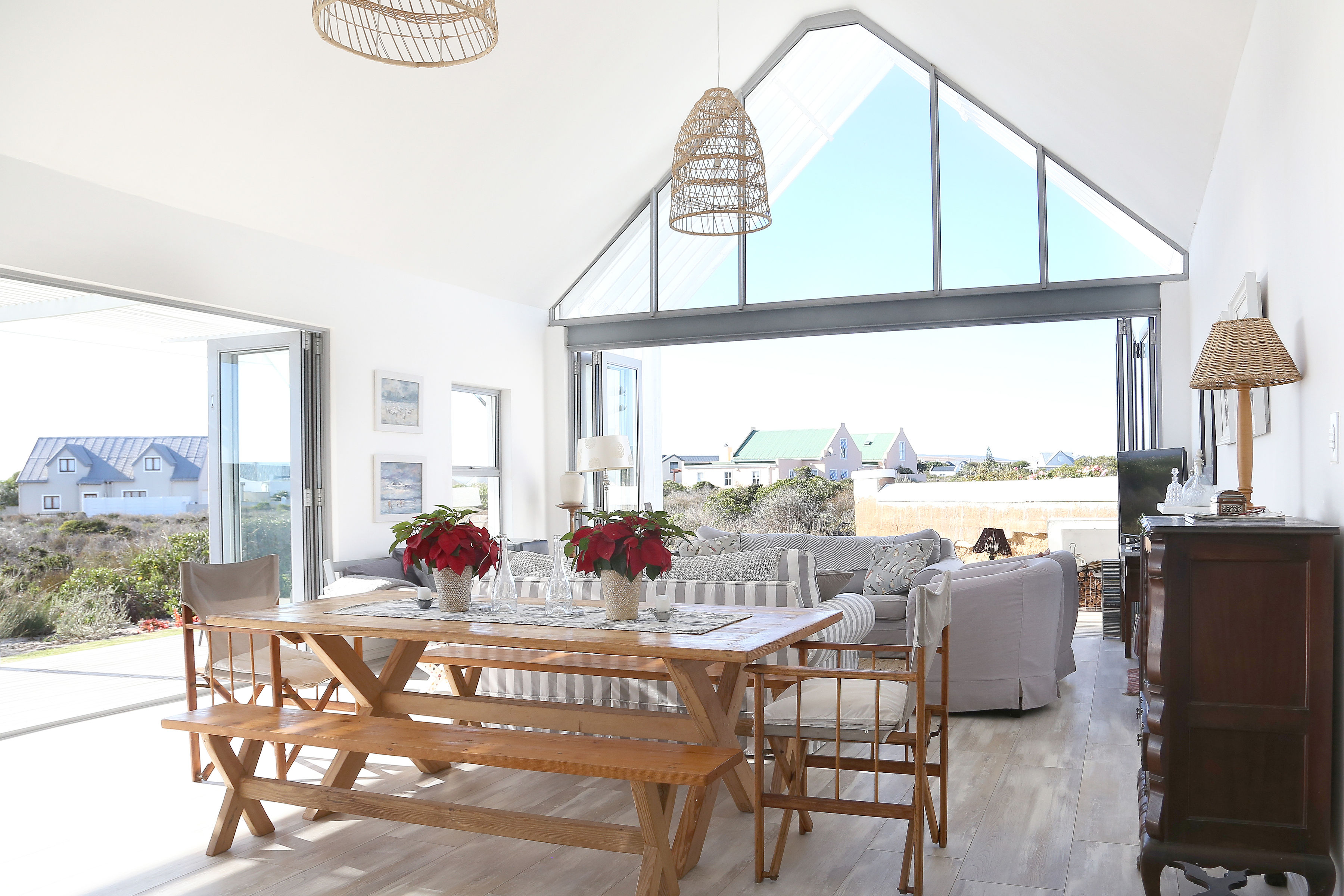 Grotto Bay Beach Barn Houses for Rent in Grotto Bay, Western Cape