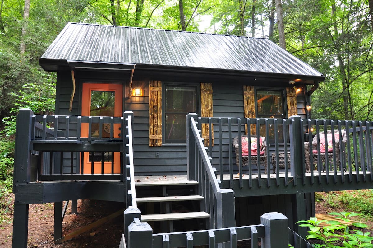 Mossy Rock Tiny Cabin Cabins for Rent in Ellijay, United States