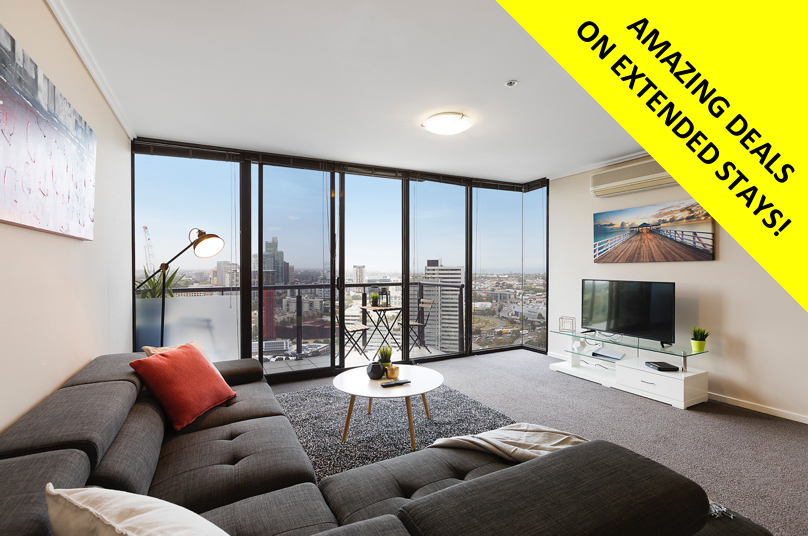 Madeline - Panoramic views * WiFi Gym Pool Parking