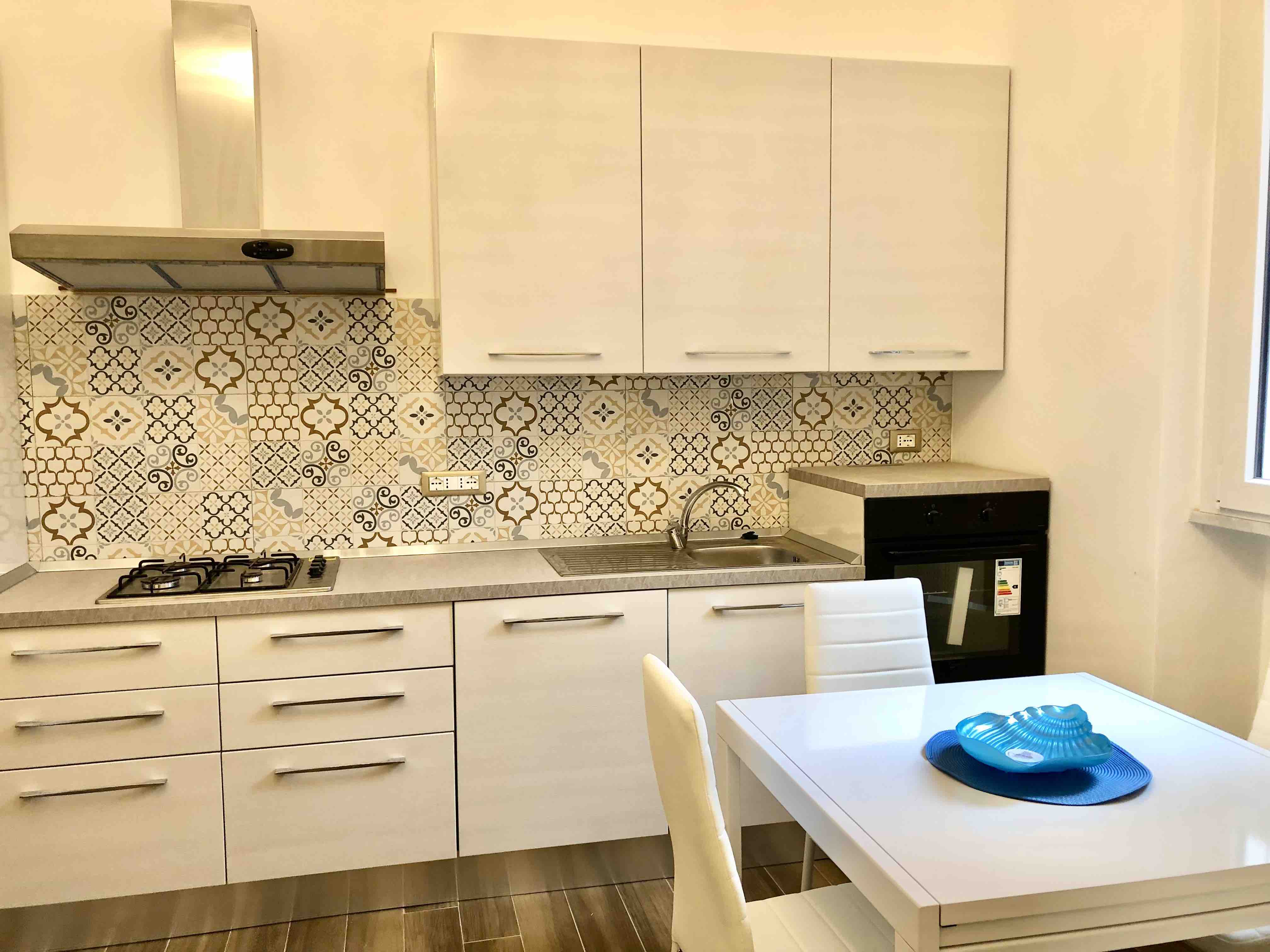Beautiful two-room apartment two steps from the sea