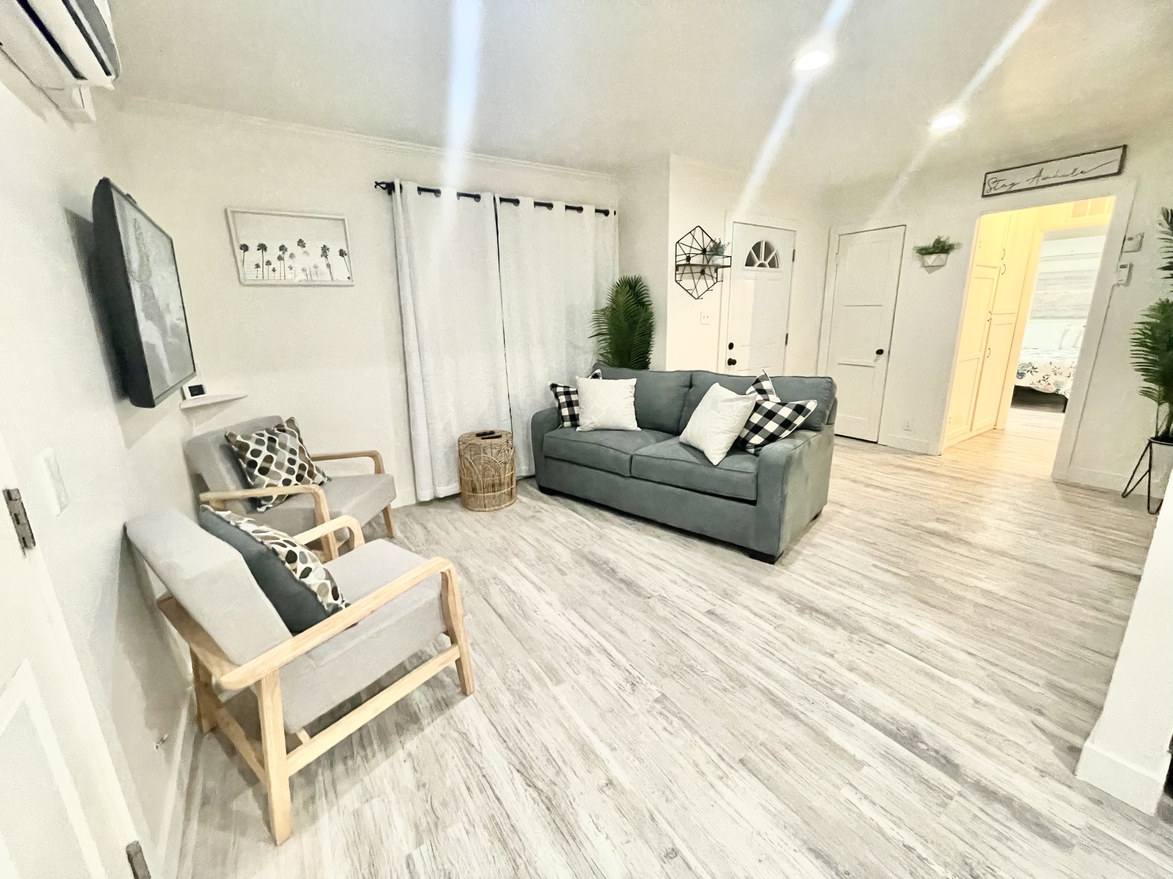 Entire Residential Home- Relaxing & Quiet Stay