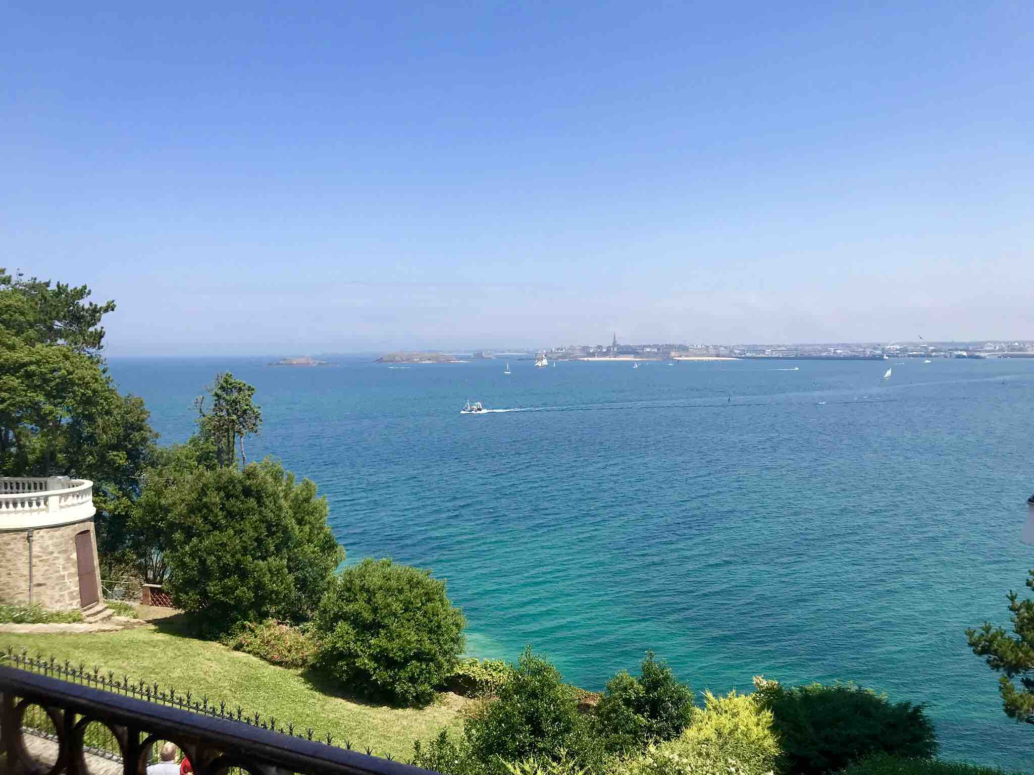 Un balcon sur la mer Appartements à louer à Dinard, Bretagne, France