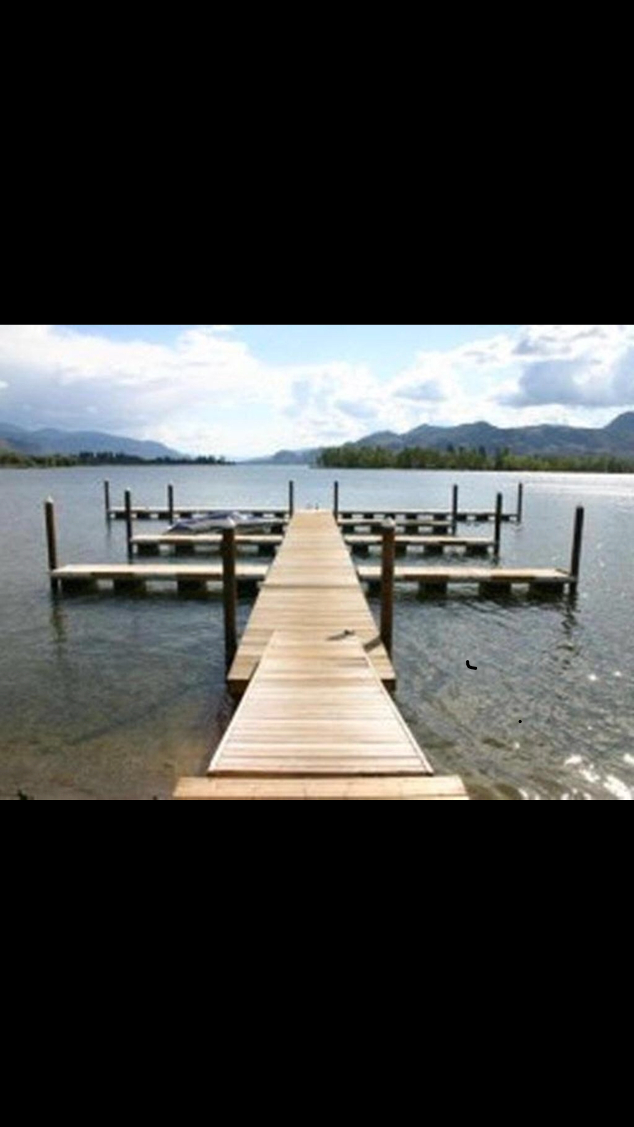 Lakeside Oasis, Step from the pool.