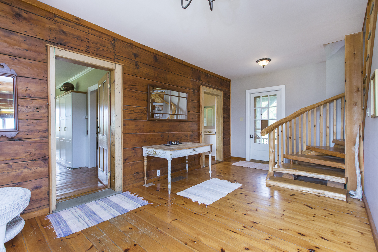 Large Lanark Country Retreat with swimming pond Farm stays for Rent