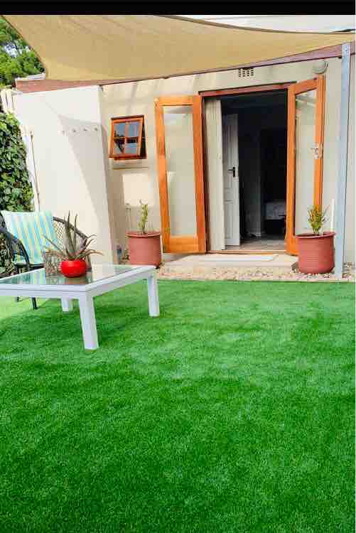 Tranquil Gem in the Golden Mile Rondebosch.