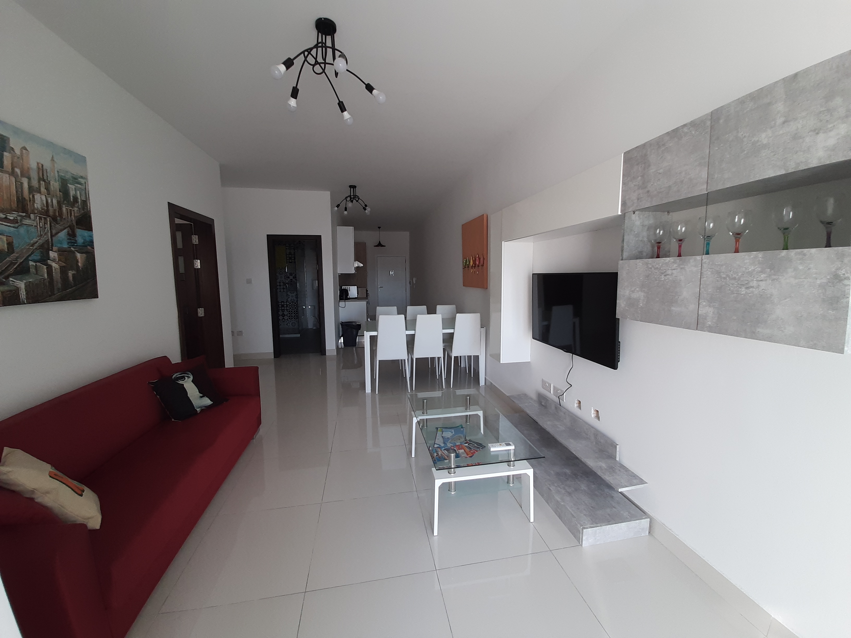 Modern 3 bedroom apartment