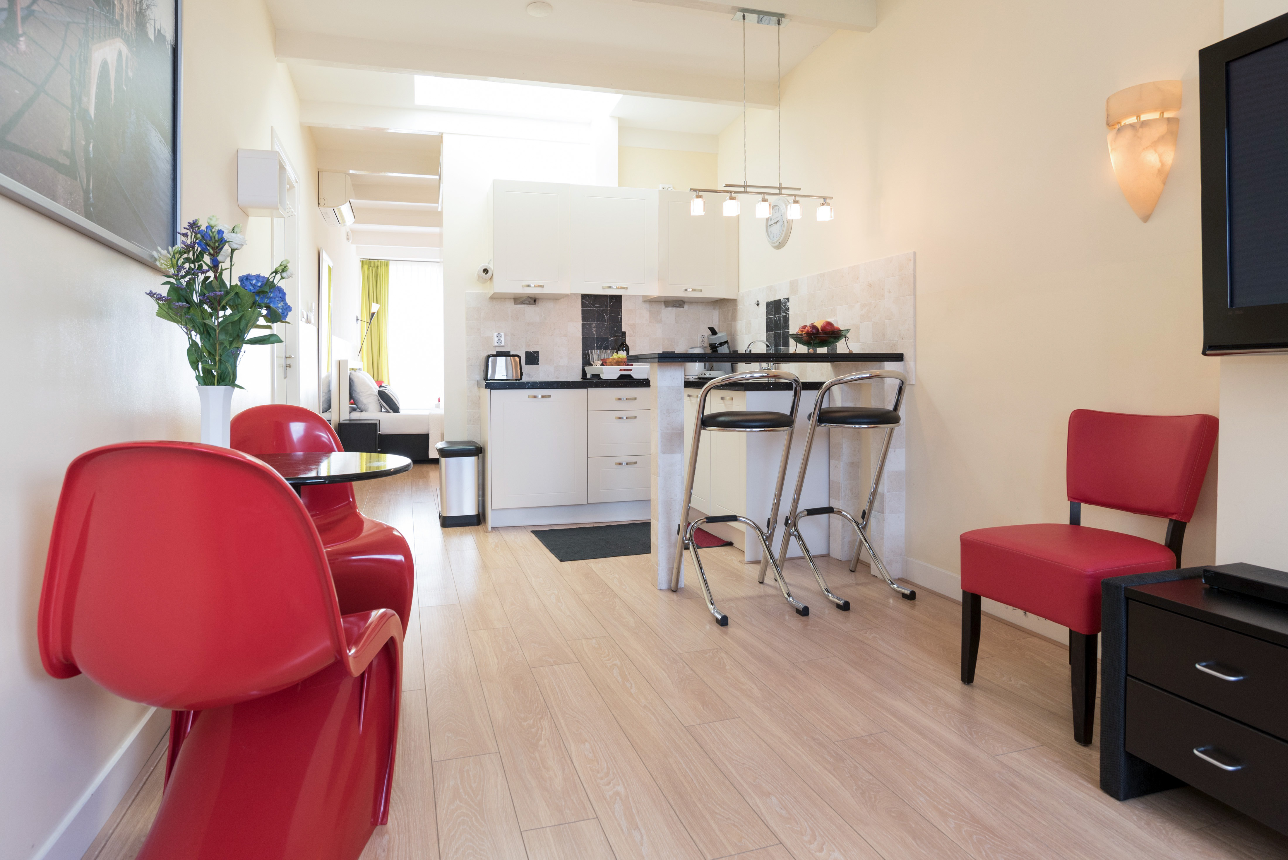 B&B Canaliscious β Amsterdam stay