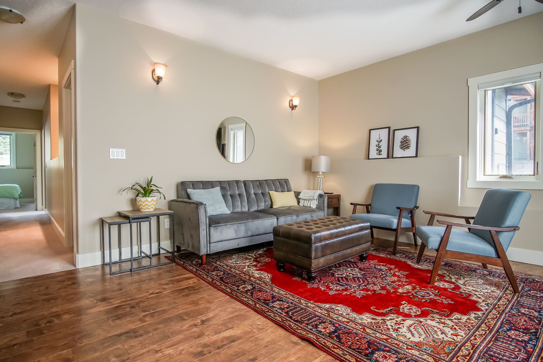 Stylish & comfy 2BR condo - only 1.5h to Banff