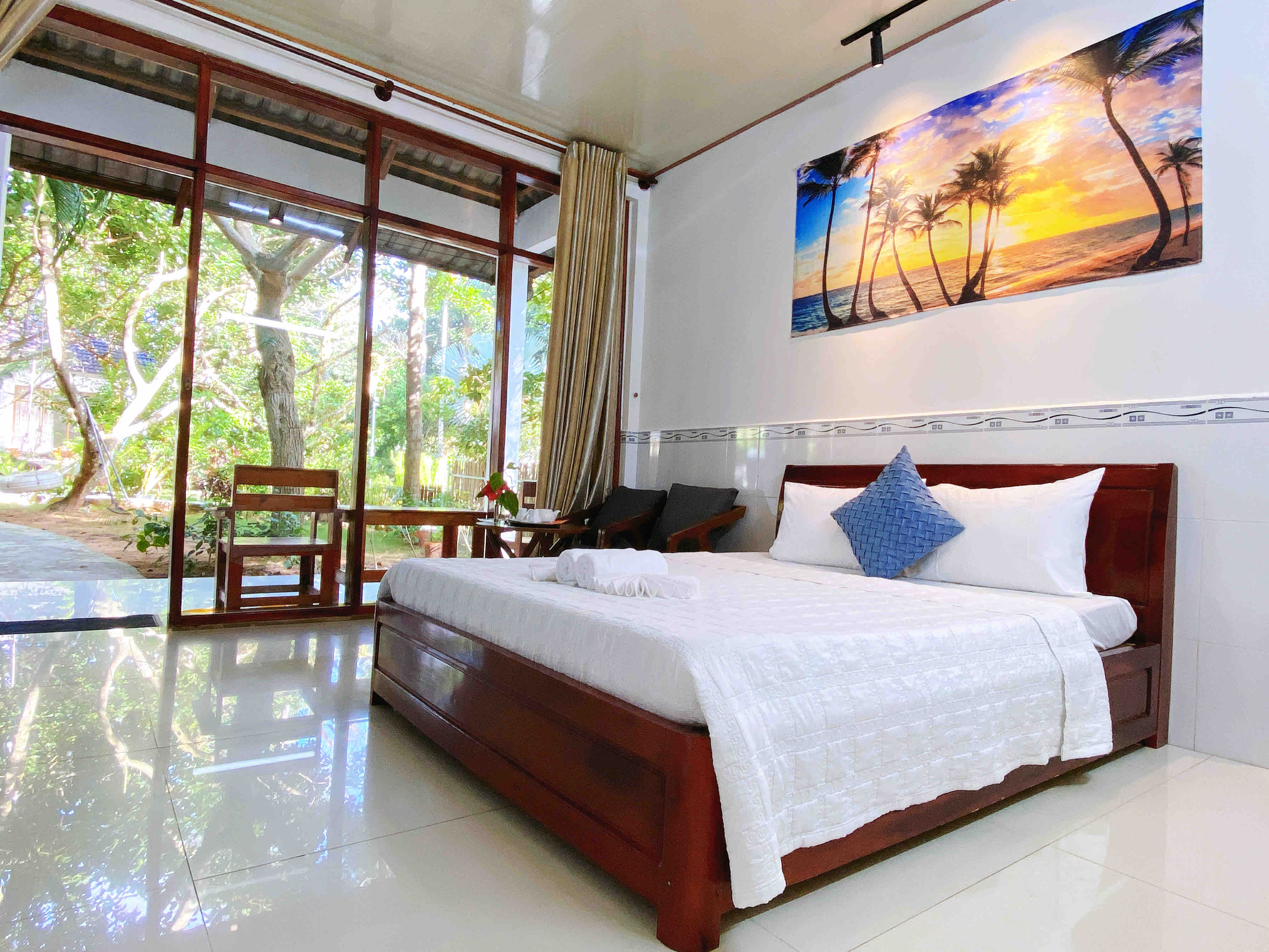 Haiyan Fu Guo Pool House Double Room 01