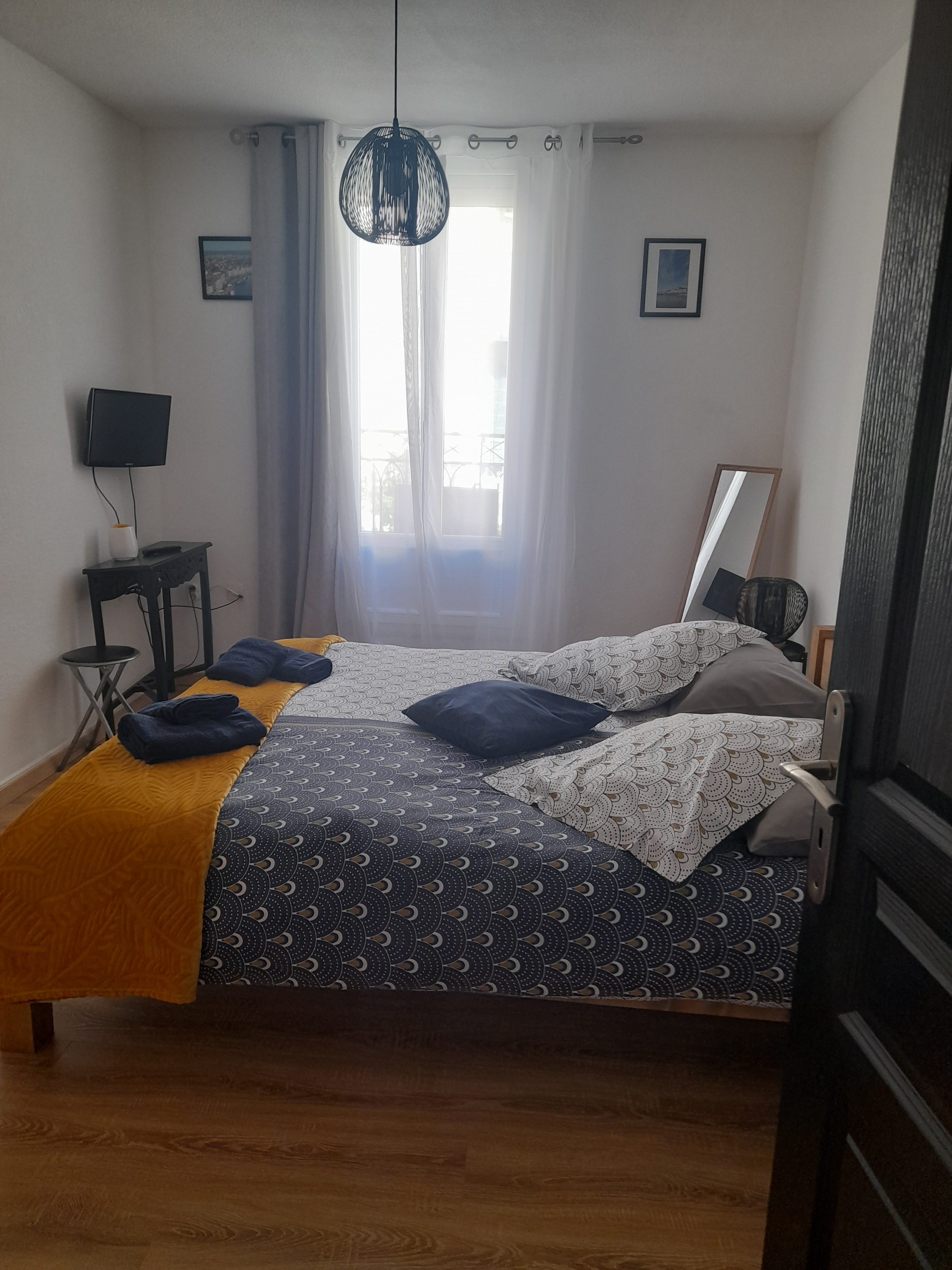 Nice T3,  air-conditioned, wifi, heart of town Mèze