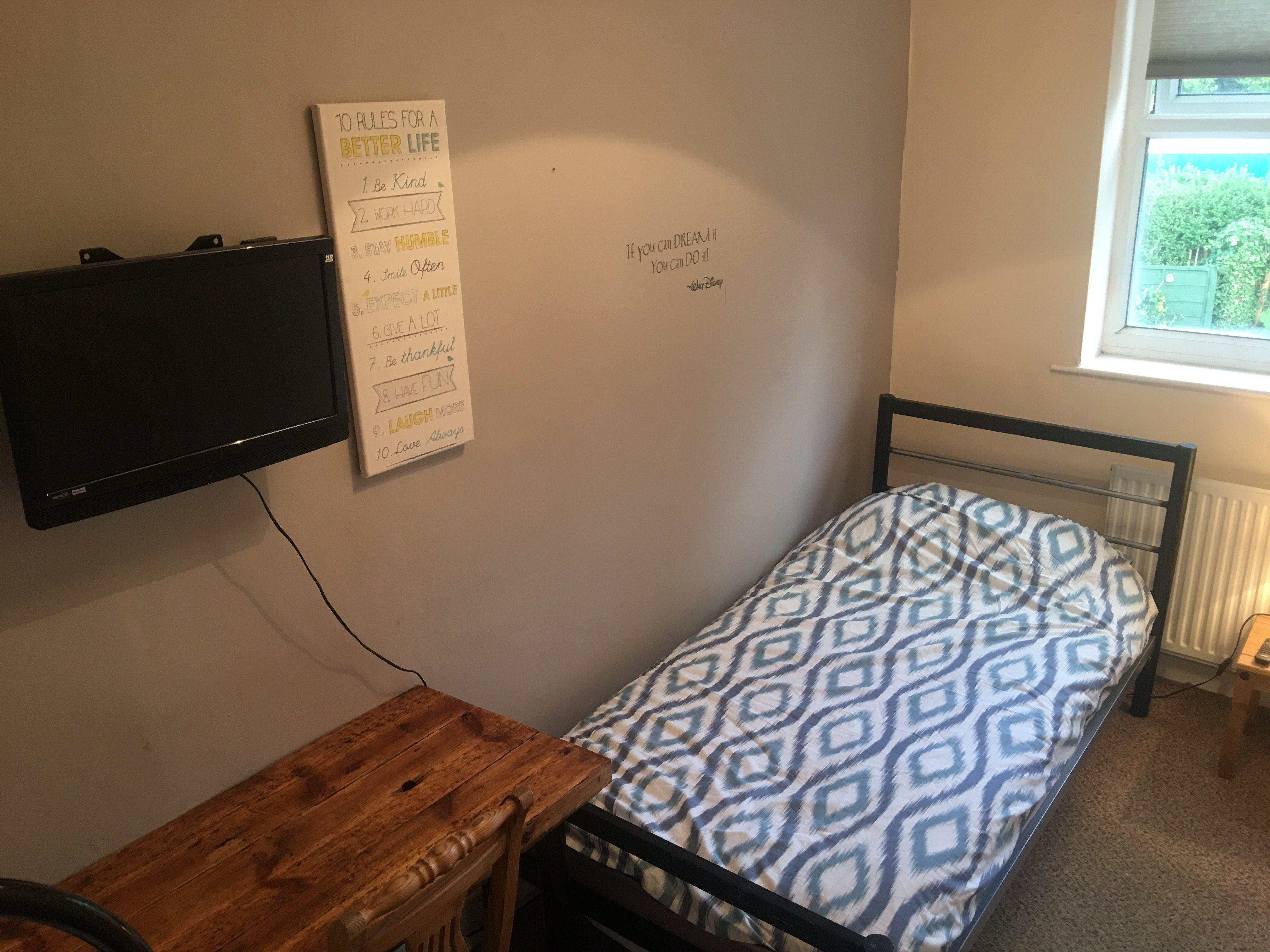 Tidy Single Room in Tameside District, Greater Manchester