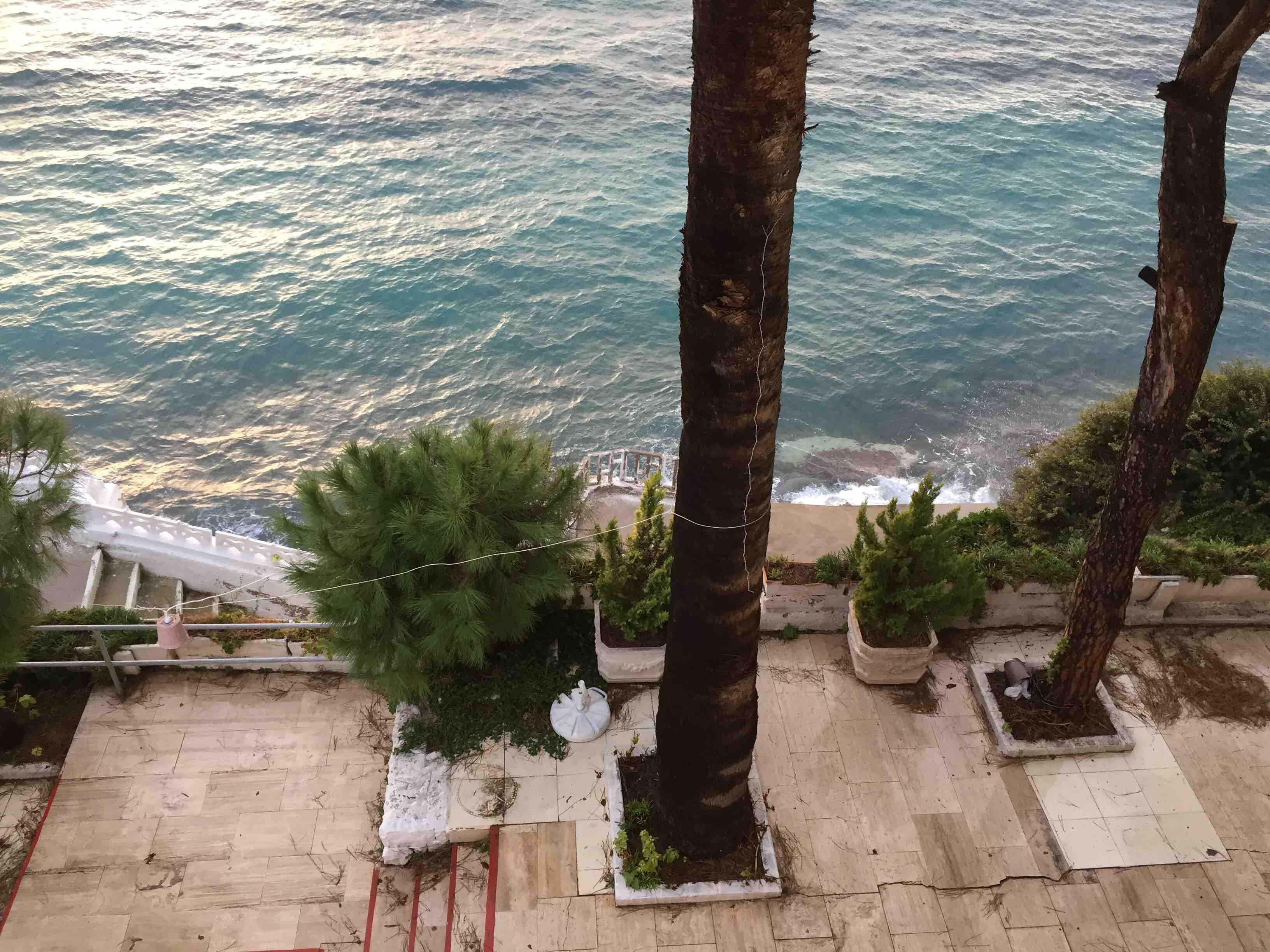 yüzme havuzlu , denize sıfır yazlık Kuşadası/AYDIN şehrinde Kiralık