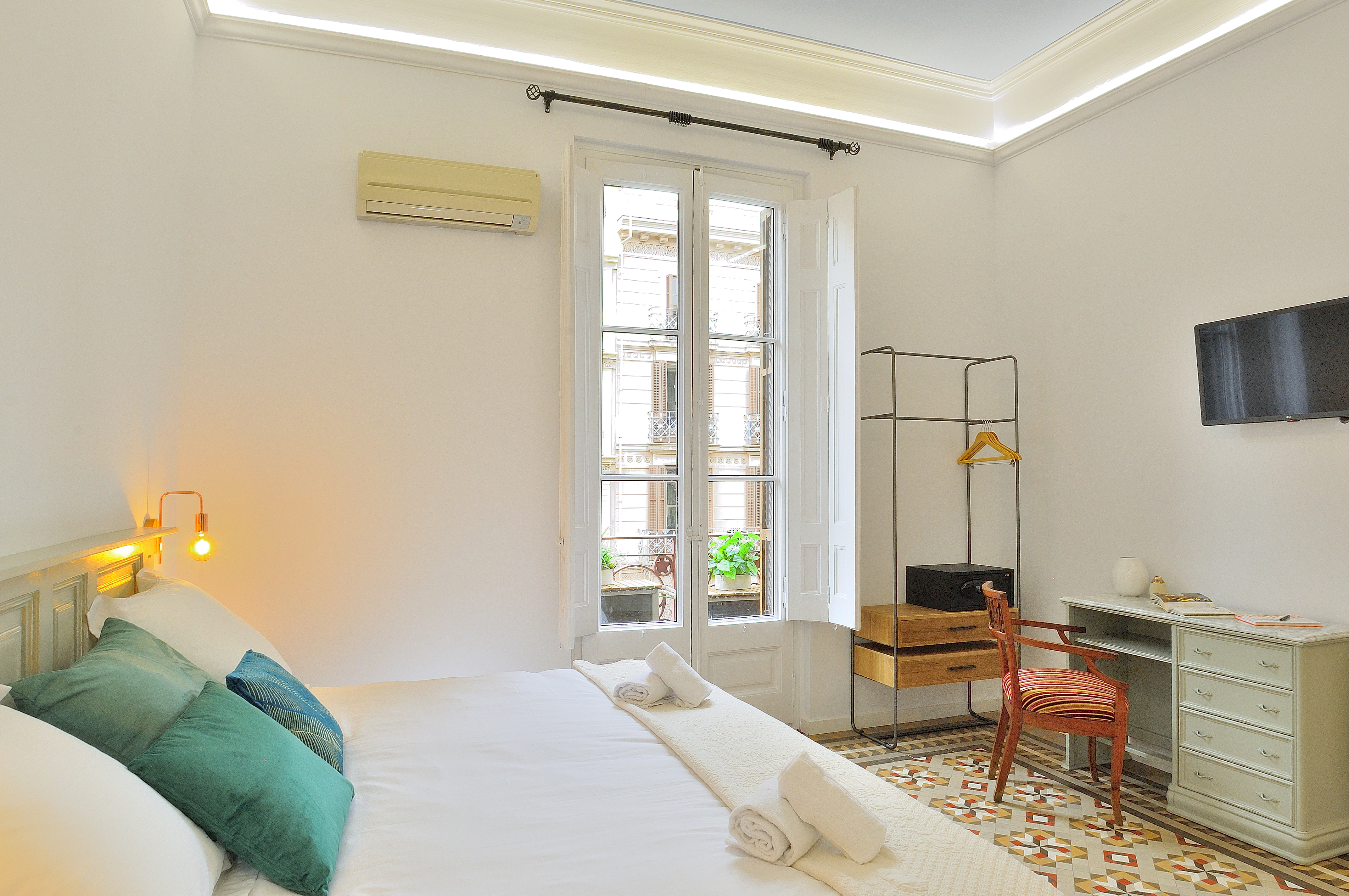 Double Room w/ Balcony or Terrace & Shower