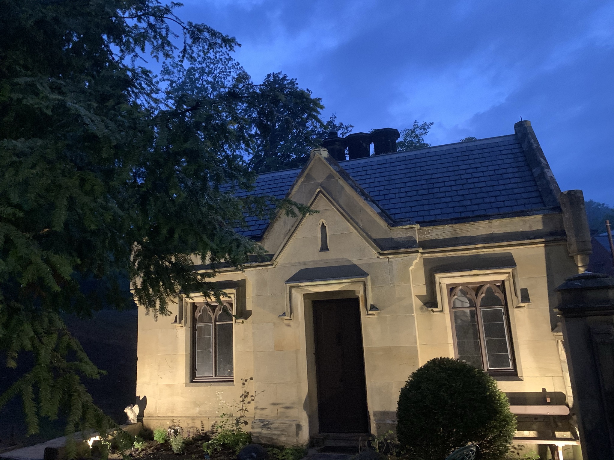 Victorian Gothic Gate House Lodge Welshpool Townhouses for Rent in