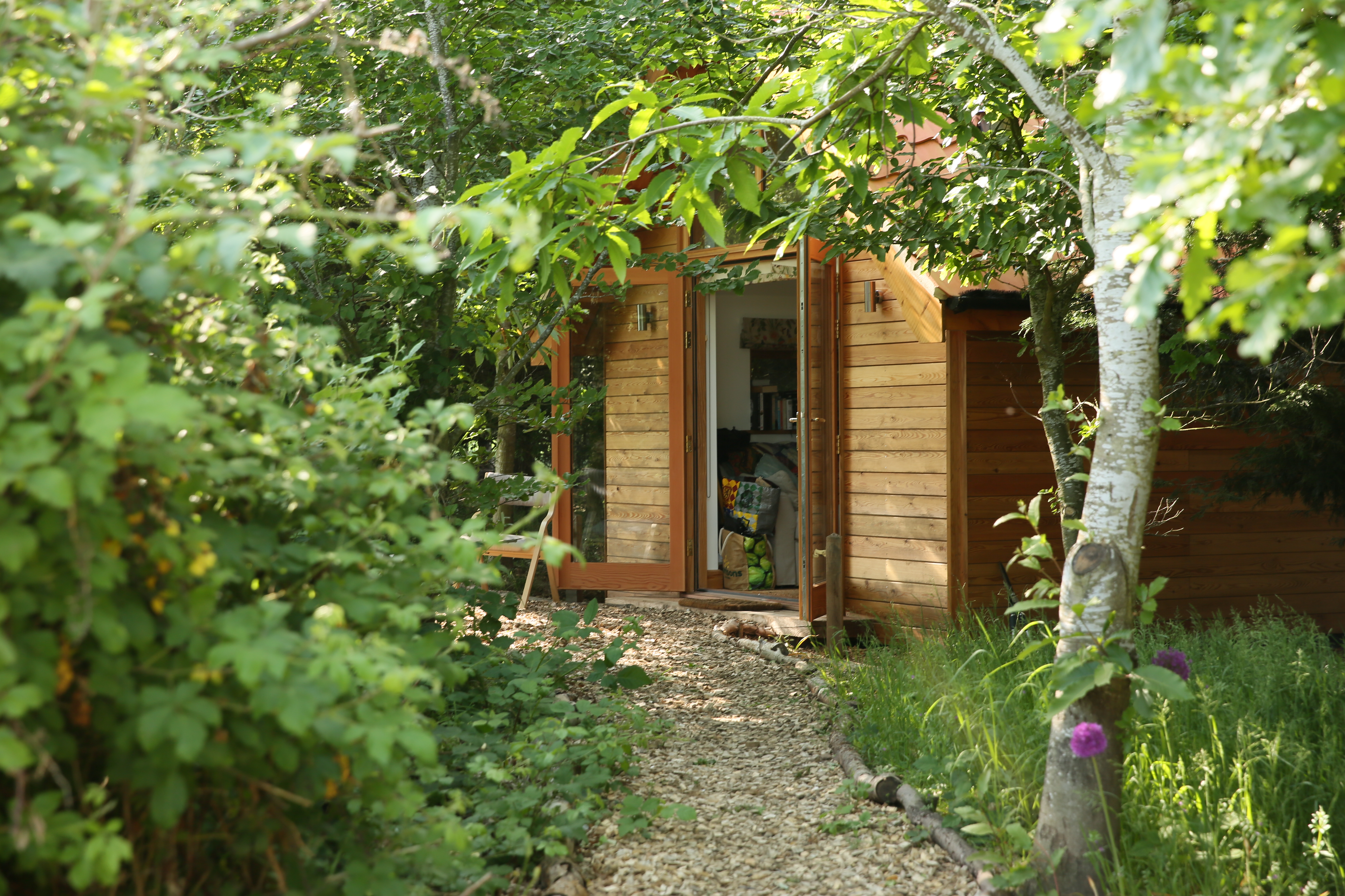 Woodland hideaway with 15 ac stone circle valley.1