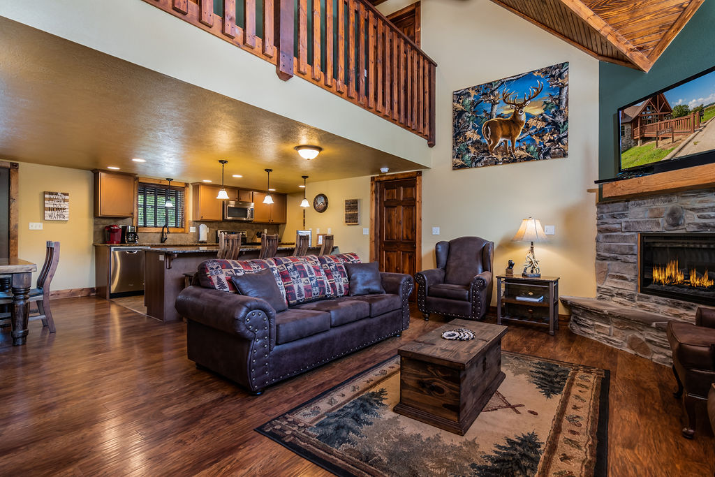 RUSTIC CABIN with 7 Master Suites!! By Pool! Cabins for Rent in Reeds