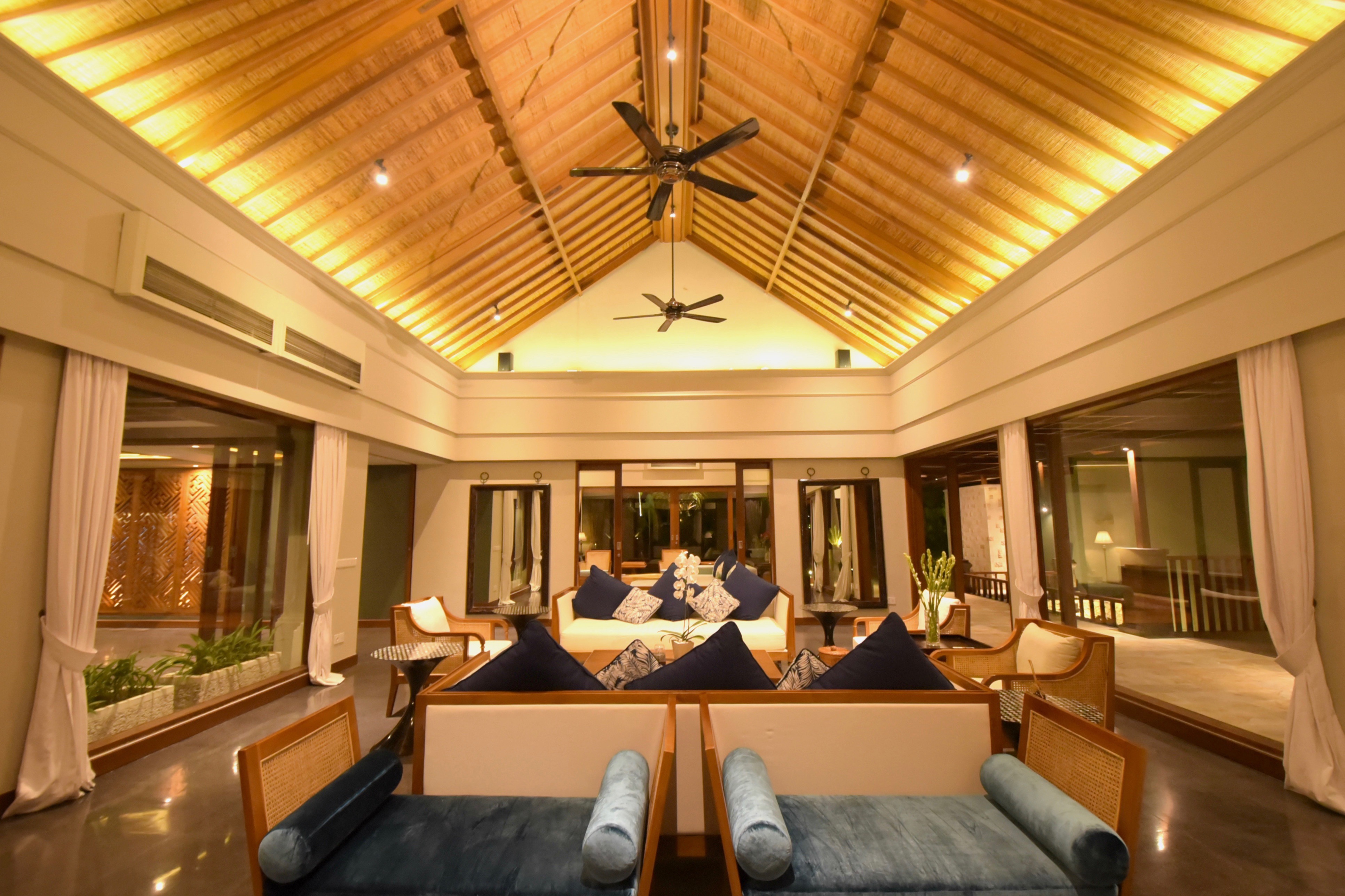 44+ #125  One Bedroom Deluxe Room In Nusa Dua Background