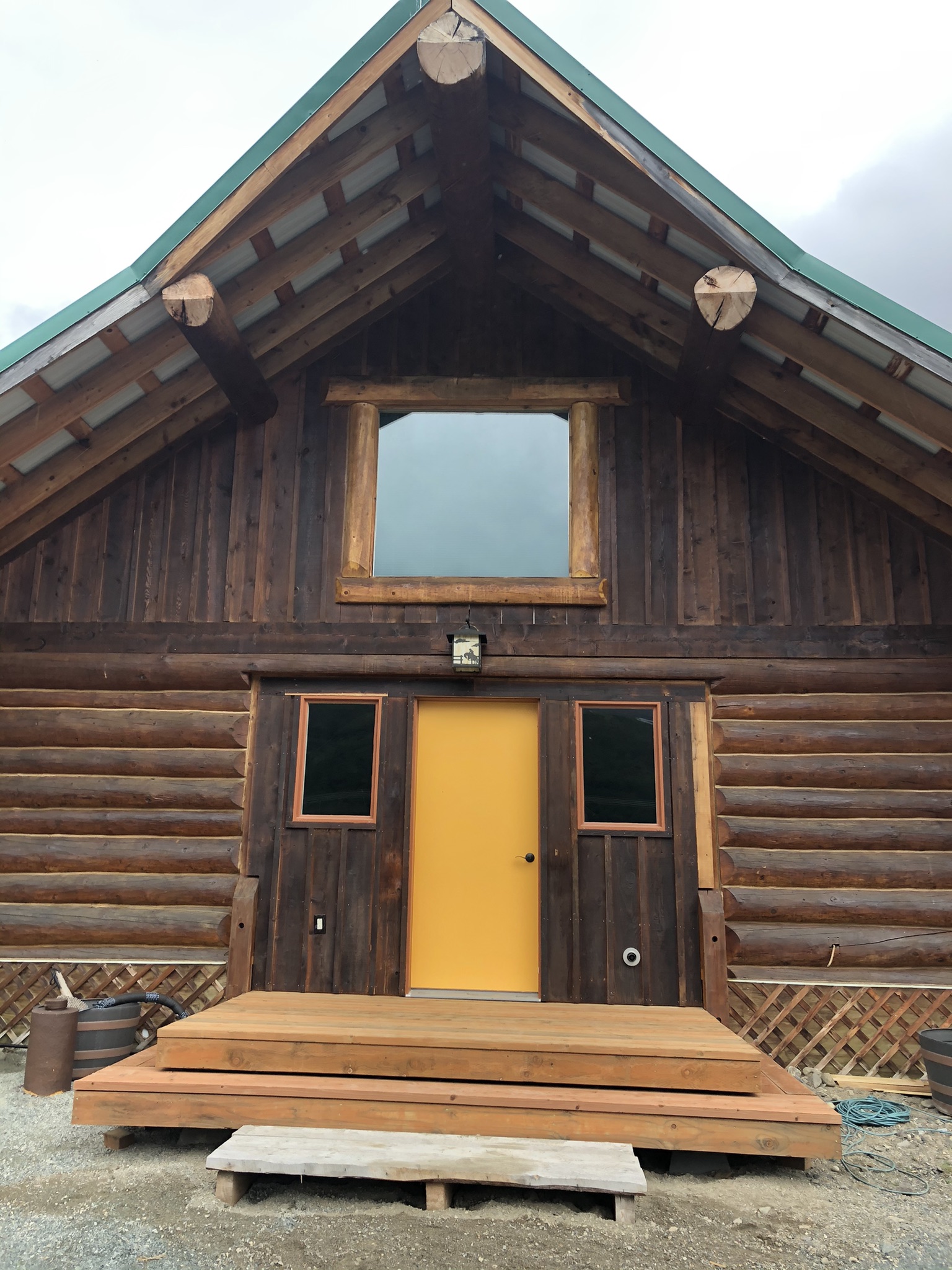 Windy Pass Mule Barn! Private cabin amazing views! Cabins for Rent in