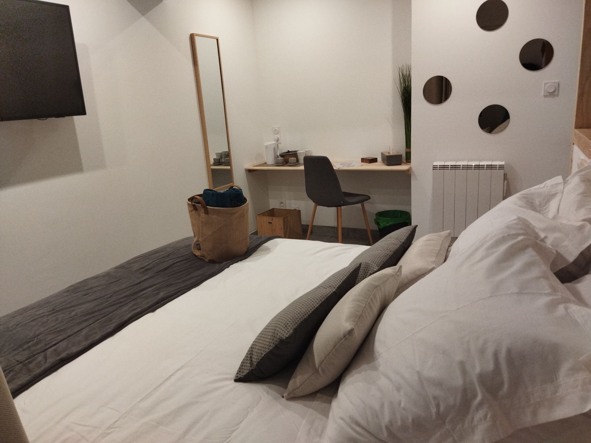 independent room at Mimi's