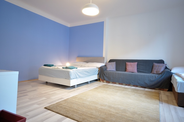 Charming apartment near city center!