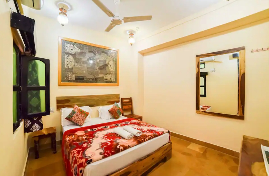 Cheerful three bedroom in boutique hotel & terrace