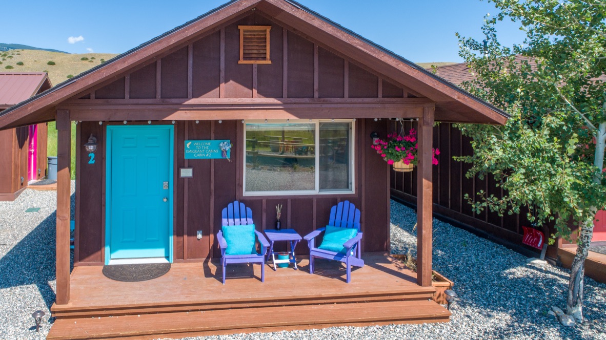 Emigrant Cabins 3 Tiny Cabin Near Yellowstone Cabins for Rent in