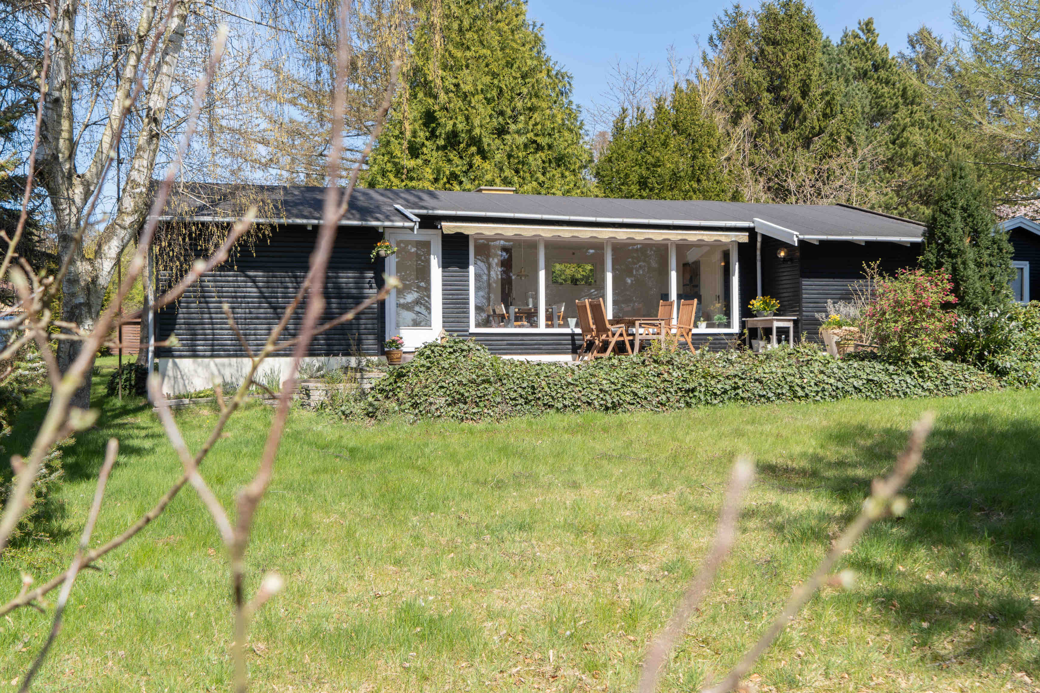 Lovely newly renovated cottage close to Hald Strand