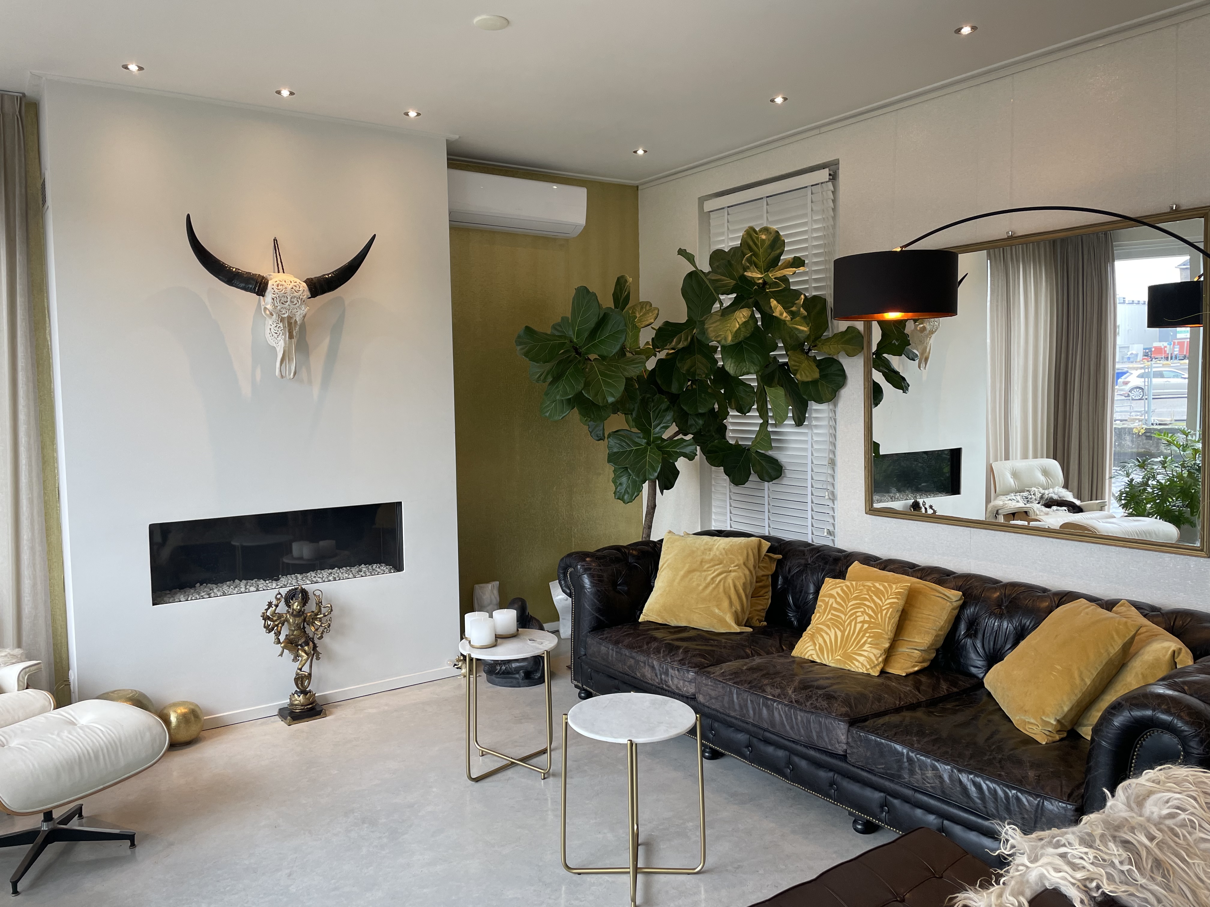 Modern  stylish villa: My Amsterdam Houseboat — Amsterdam stay