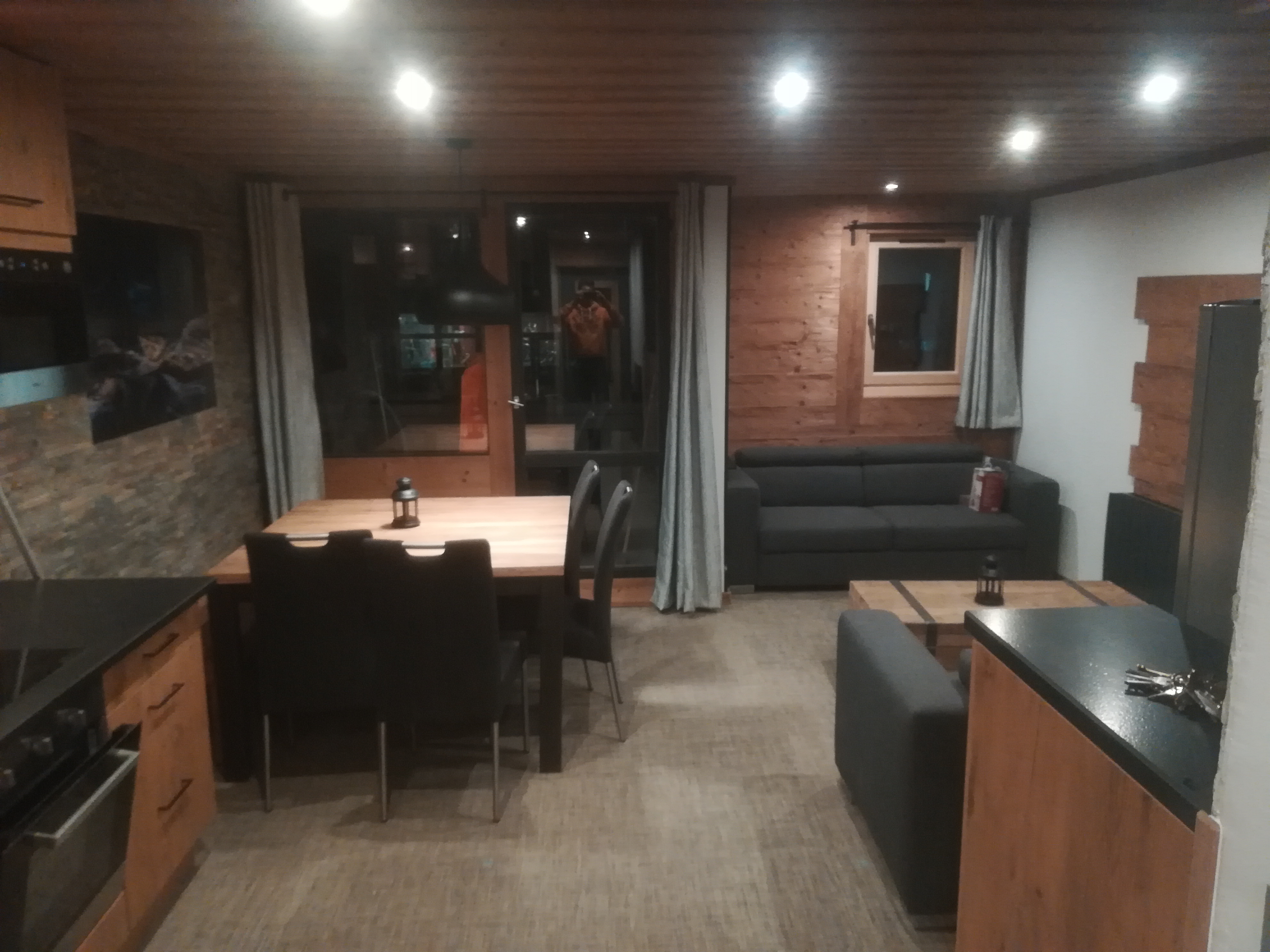 Beautiful duplex T5 at Val Thorens  center station