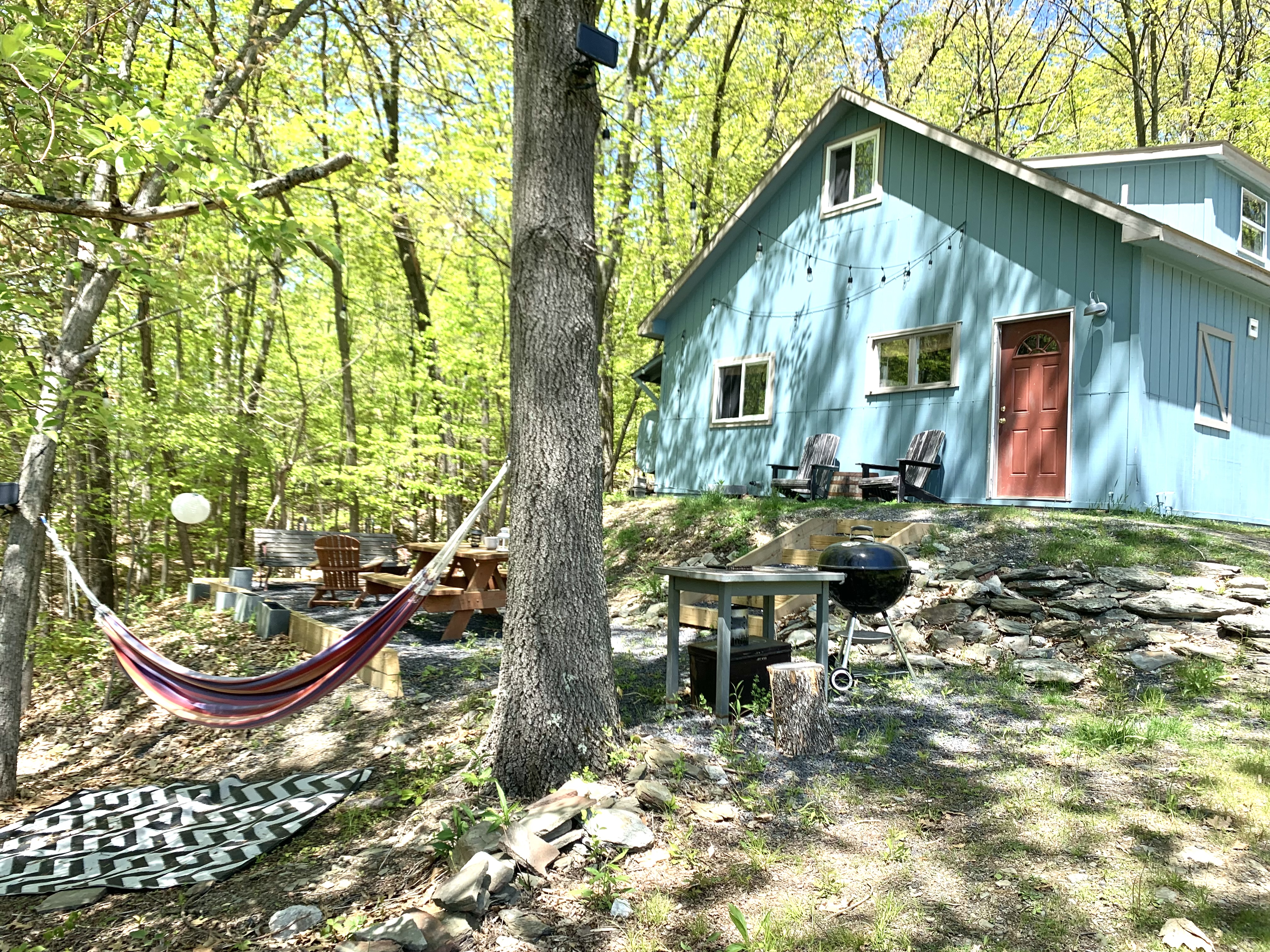 Secluded peaceful loft in barn by woods