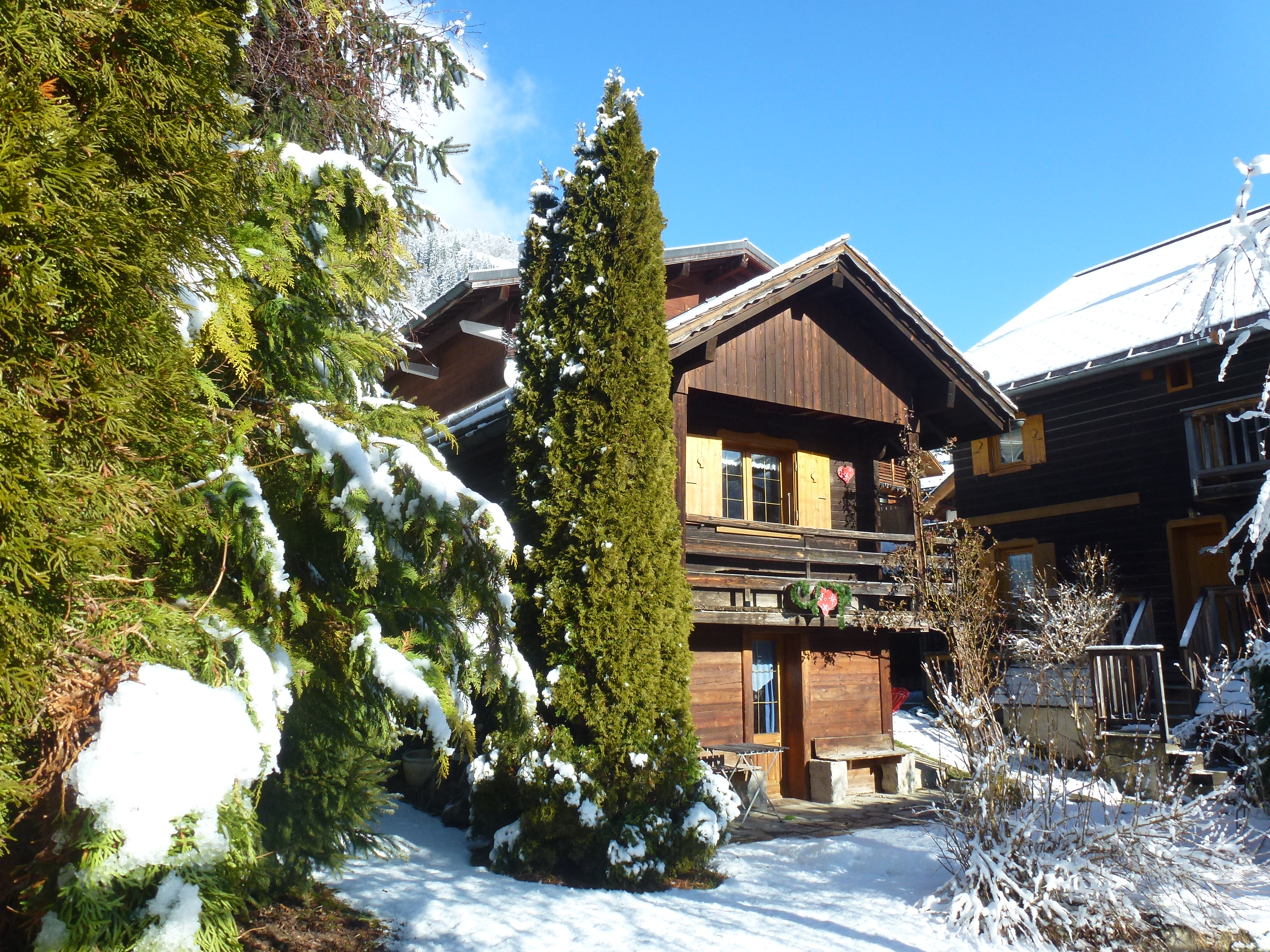 independant SMALL CHALET, old "mazot" for 2 to 4 p