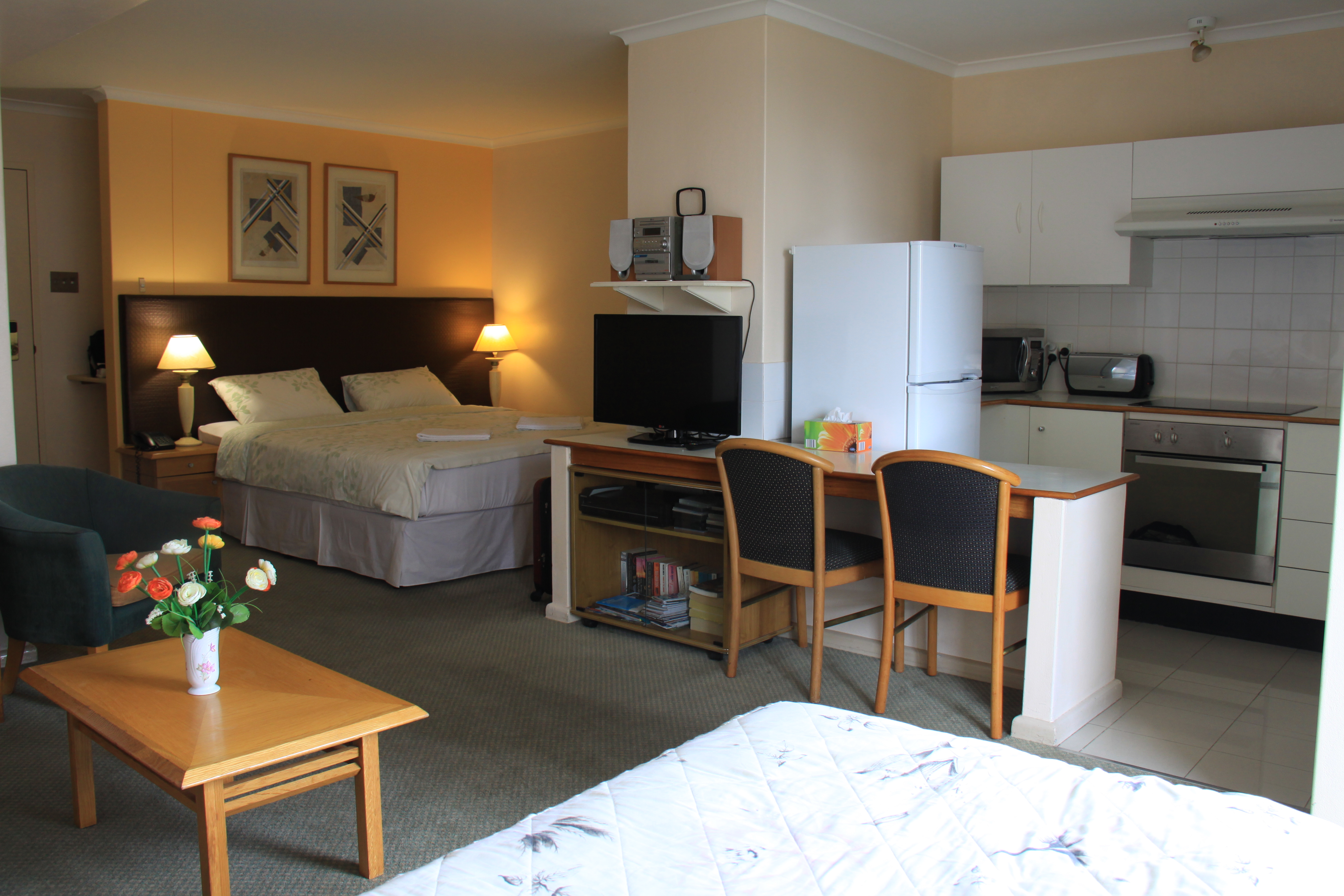 Hyde Park Plaza Studio Apartments in Sydney, Sydney
