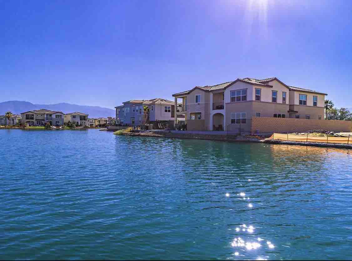 Villa Del Lago Luxury Lakefront Home w/ Pool & Spa Houses for Rent in