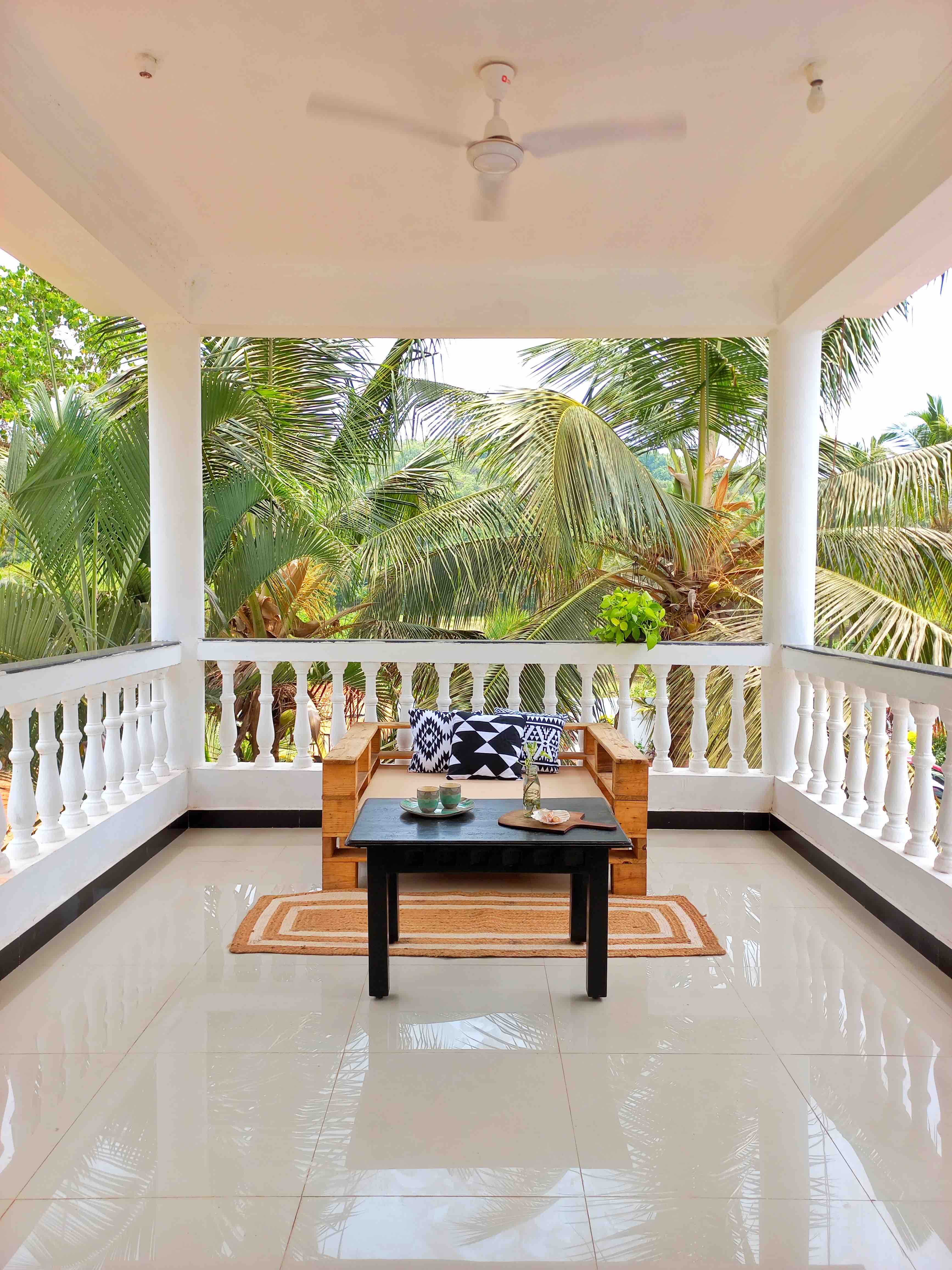 AC Room in Coliving Space, 200m from beach + Wi-fi