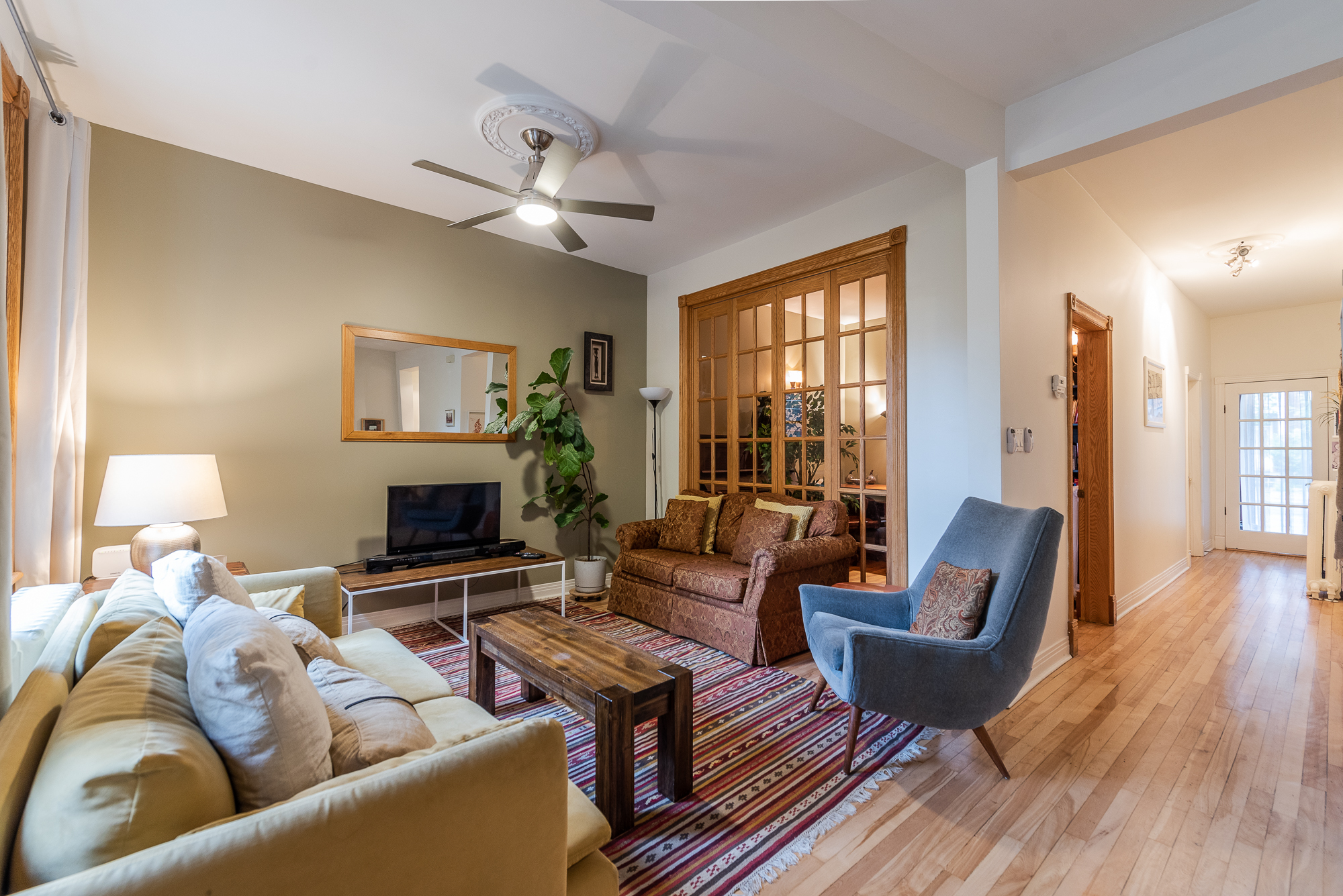 Beautiful 4 bedroom house & garden Apartments for Rent in Montréal