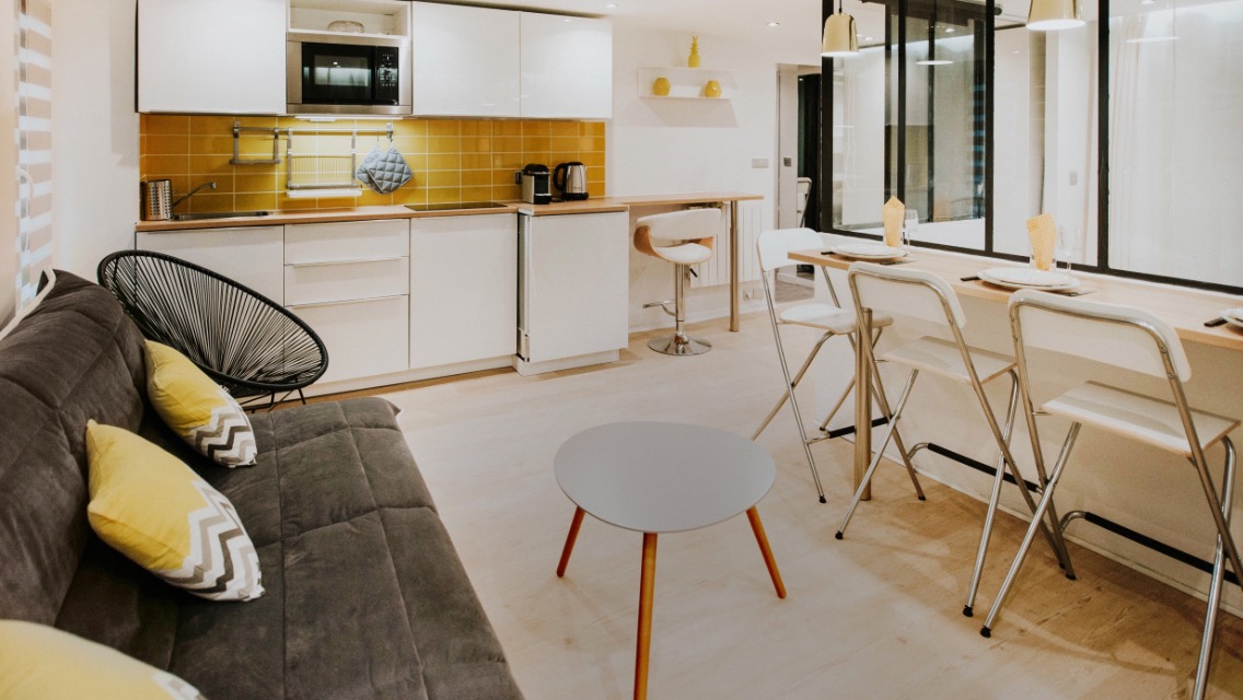 Amazing fashion flat in Montorgeuil