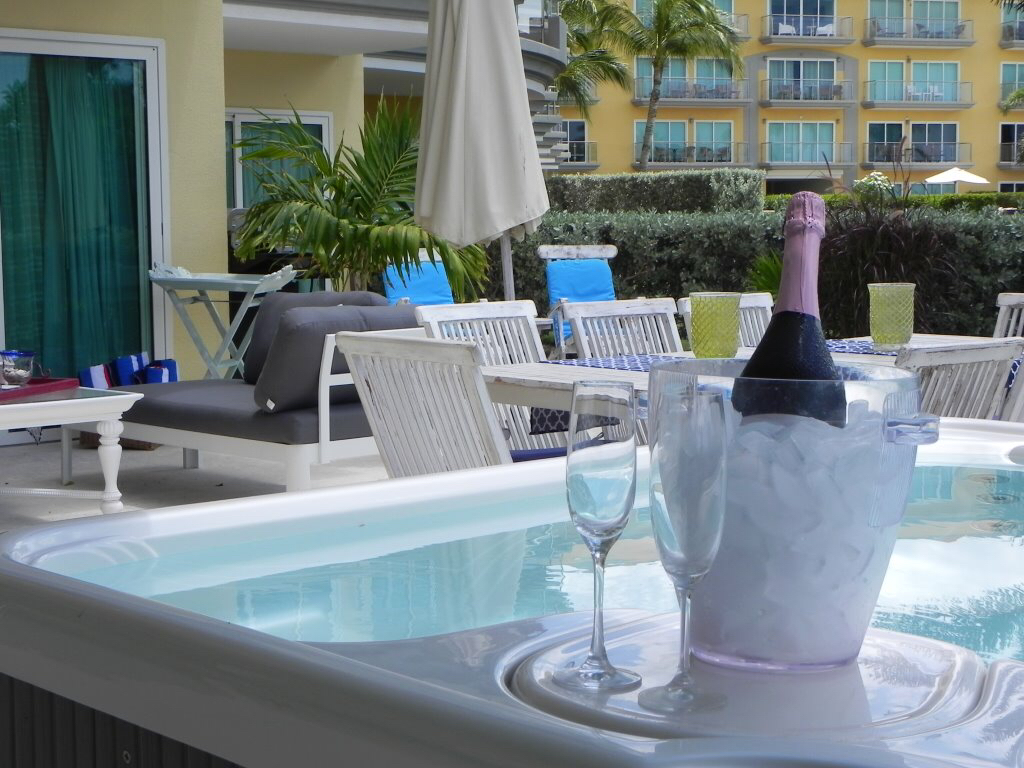 State of the Art Two Bedrooms Condo at Eagle Beach