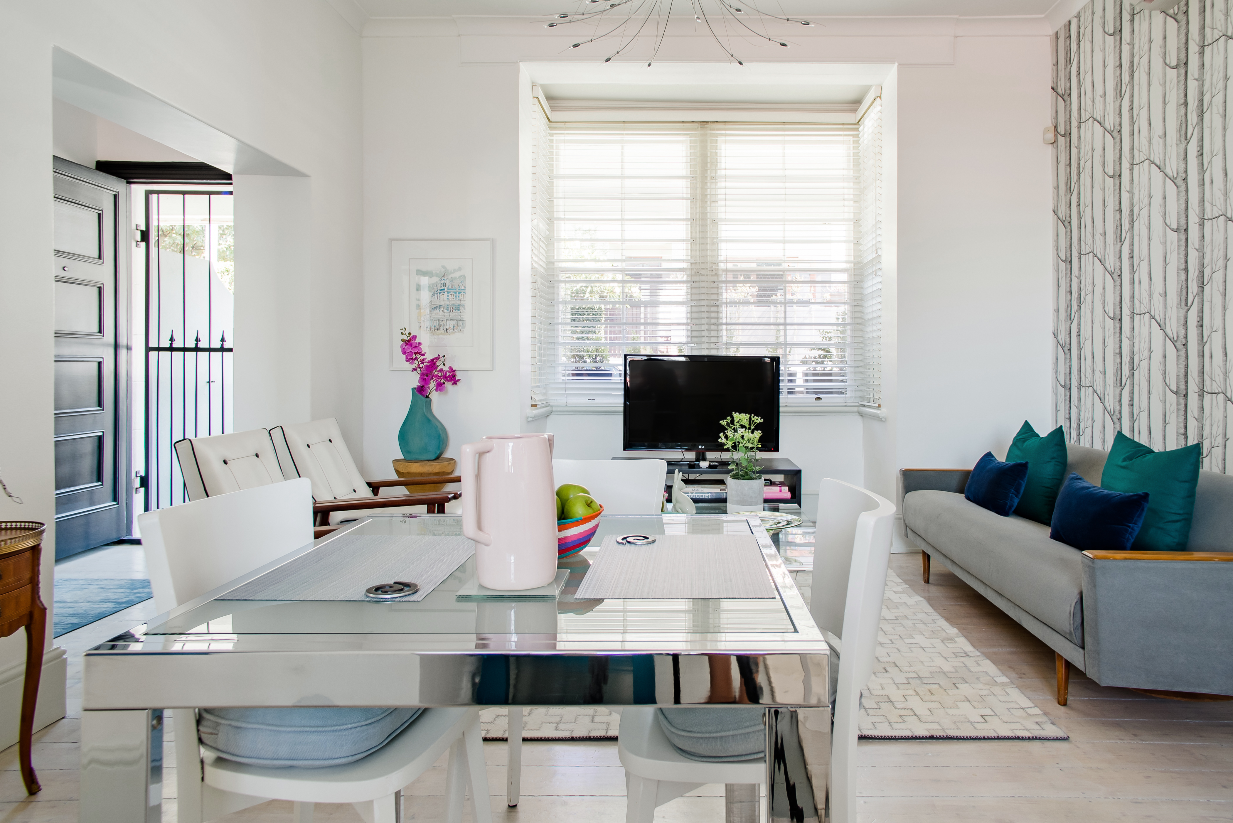 Boutique Apartment with Separate Study & Balcony