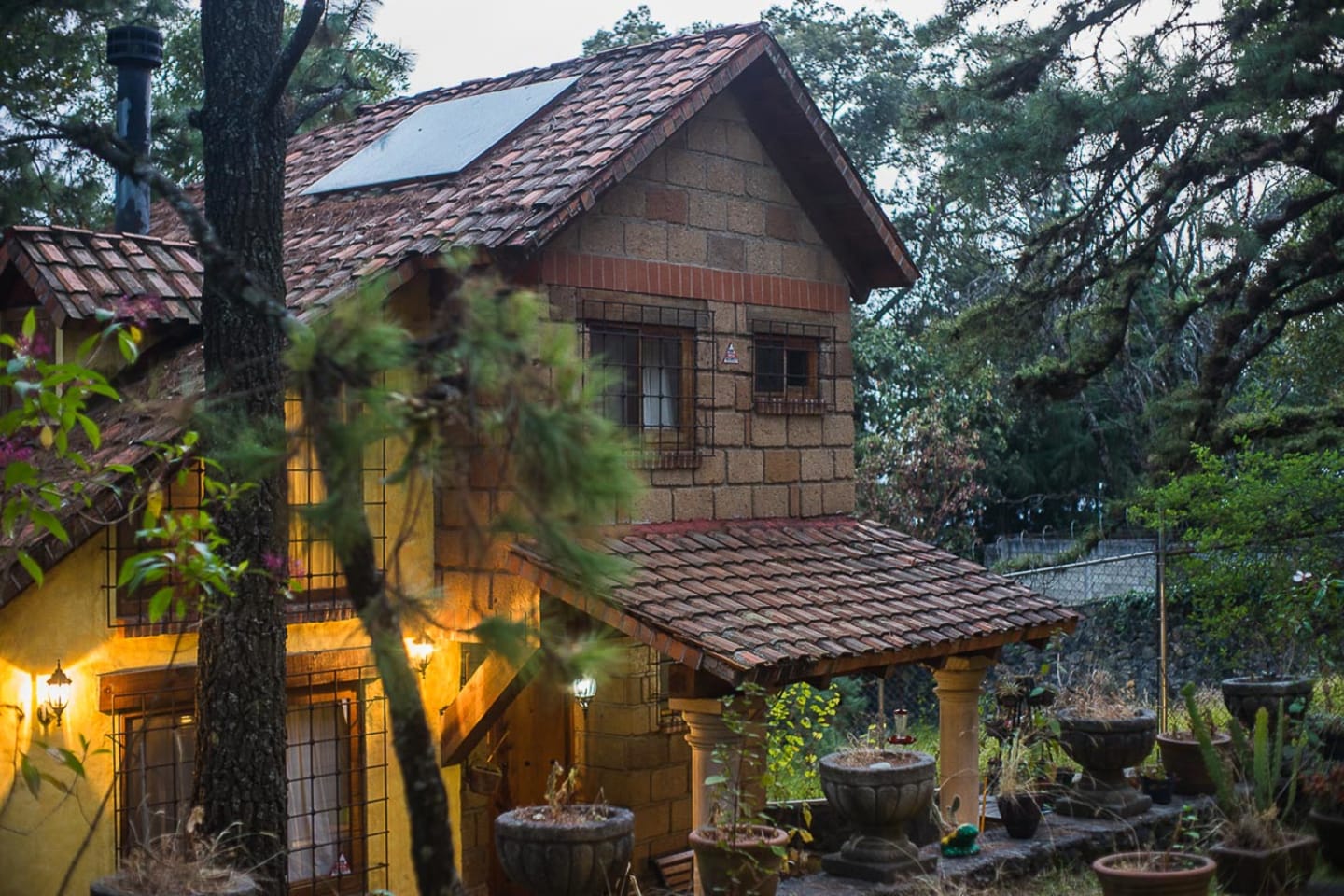 Stunning Cottage In The Forest Cuernavaca CDMX - Cabañas en renta en