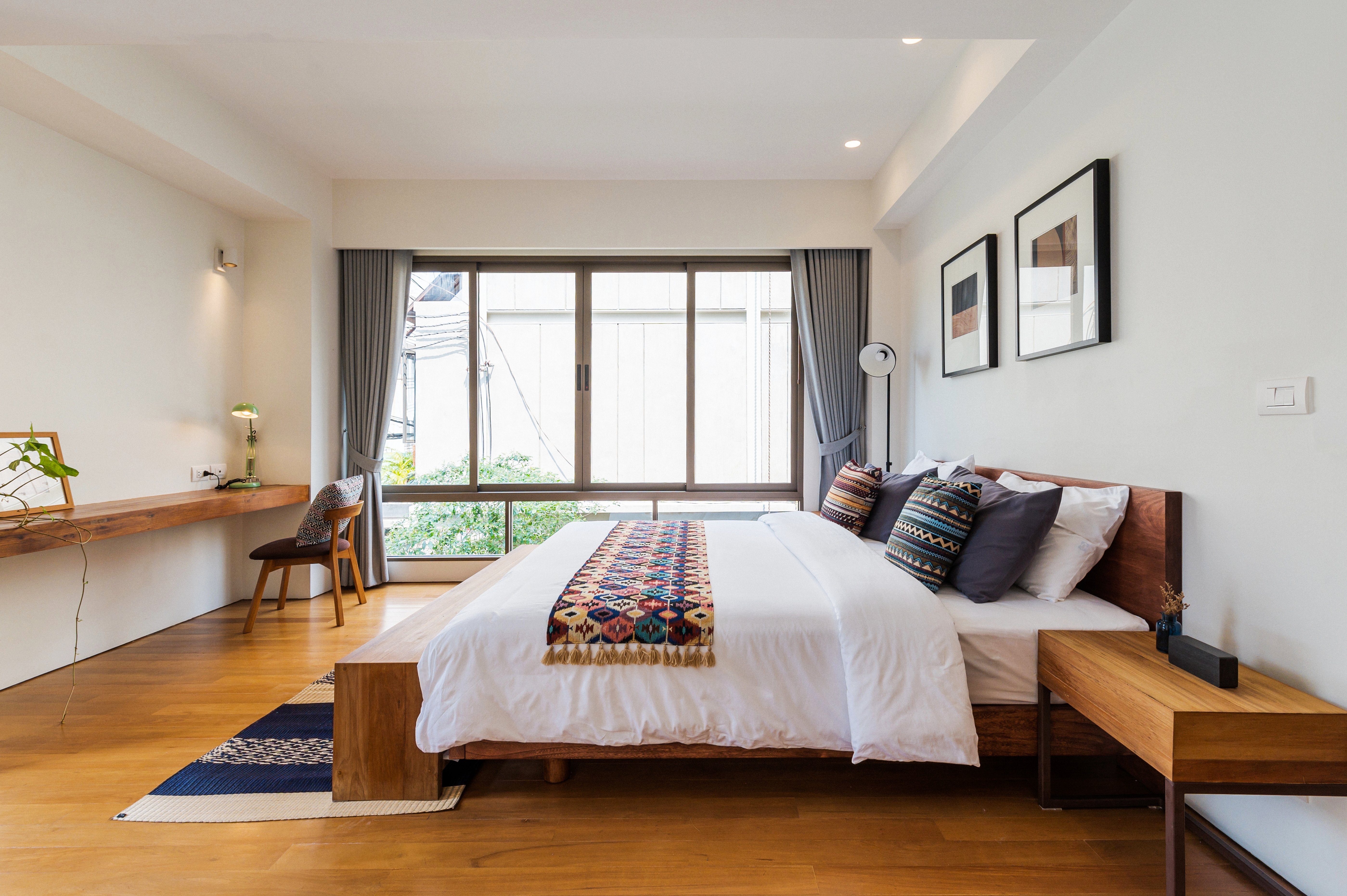 APT476 | 2nd Fl. | 2 BDR | 1min walk to Subway