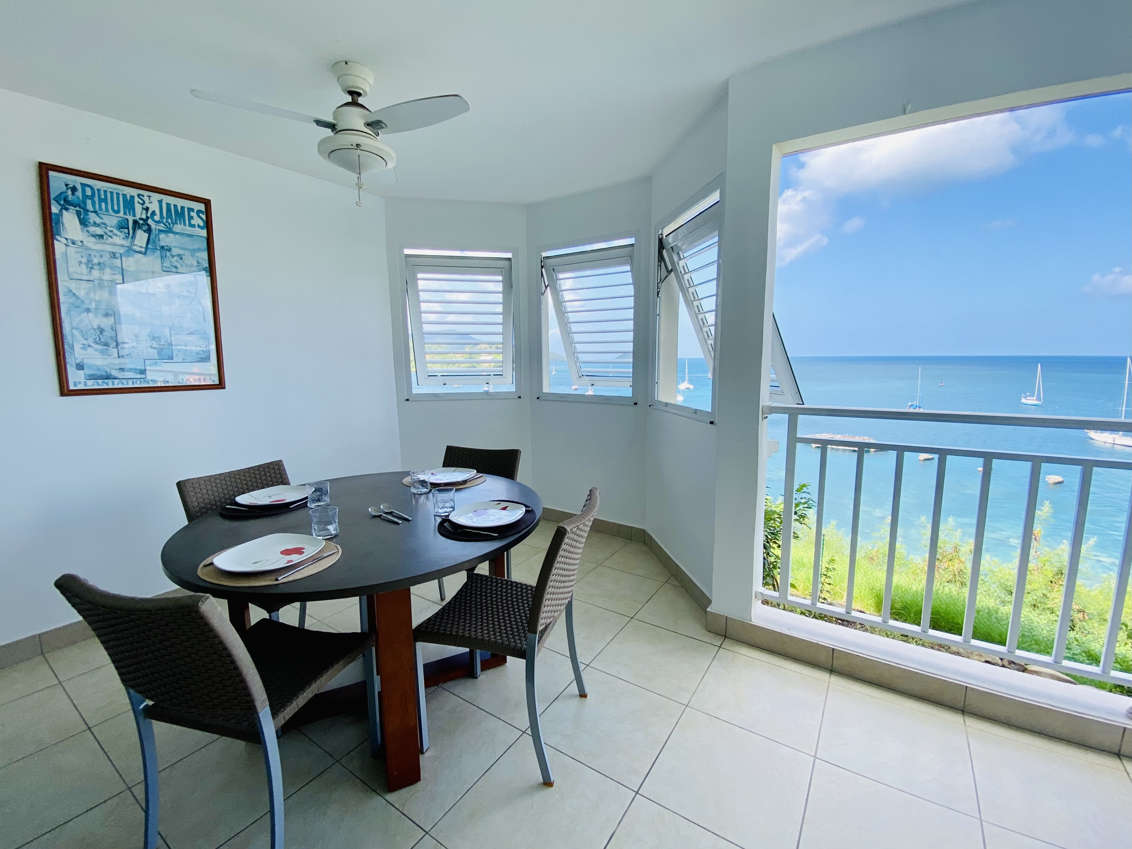 T3 in luxury residence, sea view + beach access