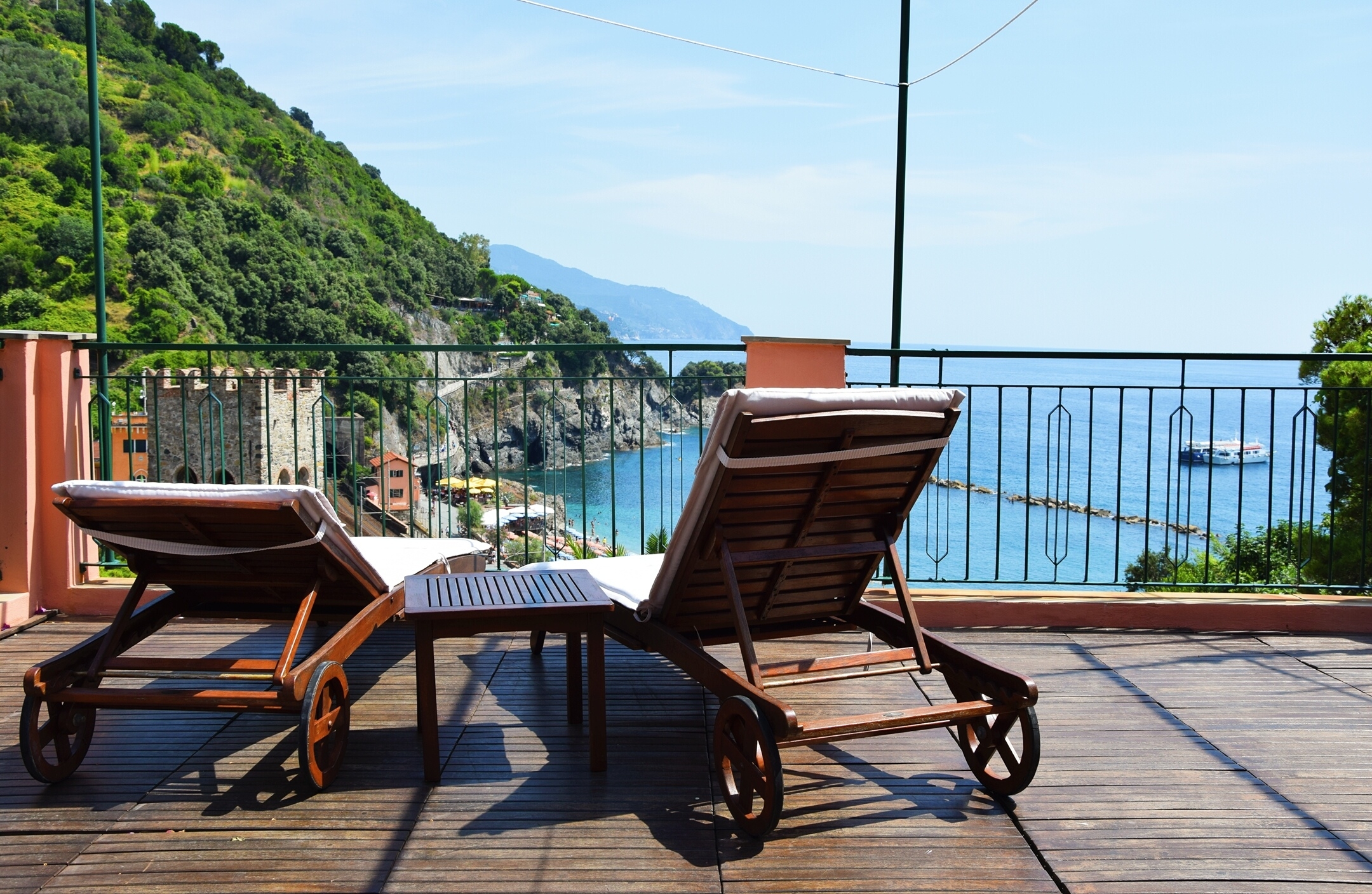 Amazing apt. with an exciting view