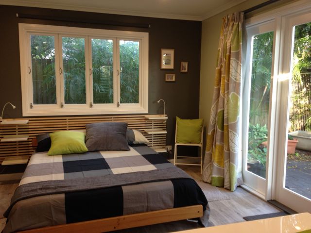 Ground floor studio with access to patio. in Moorooka, Brisbane