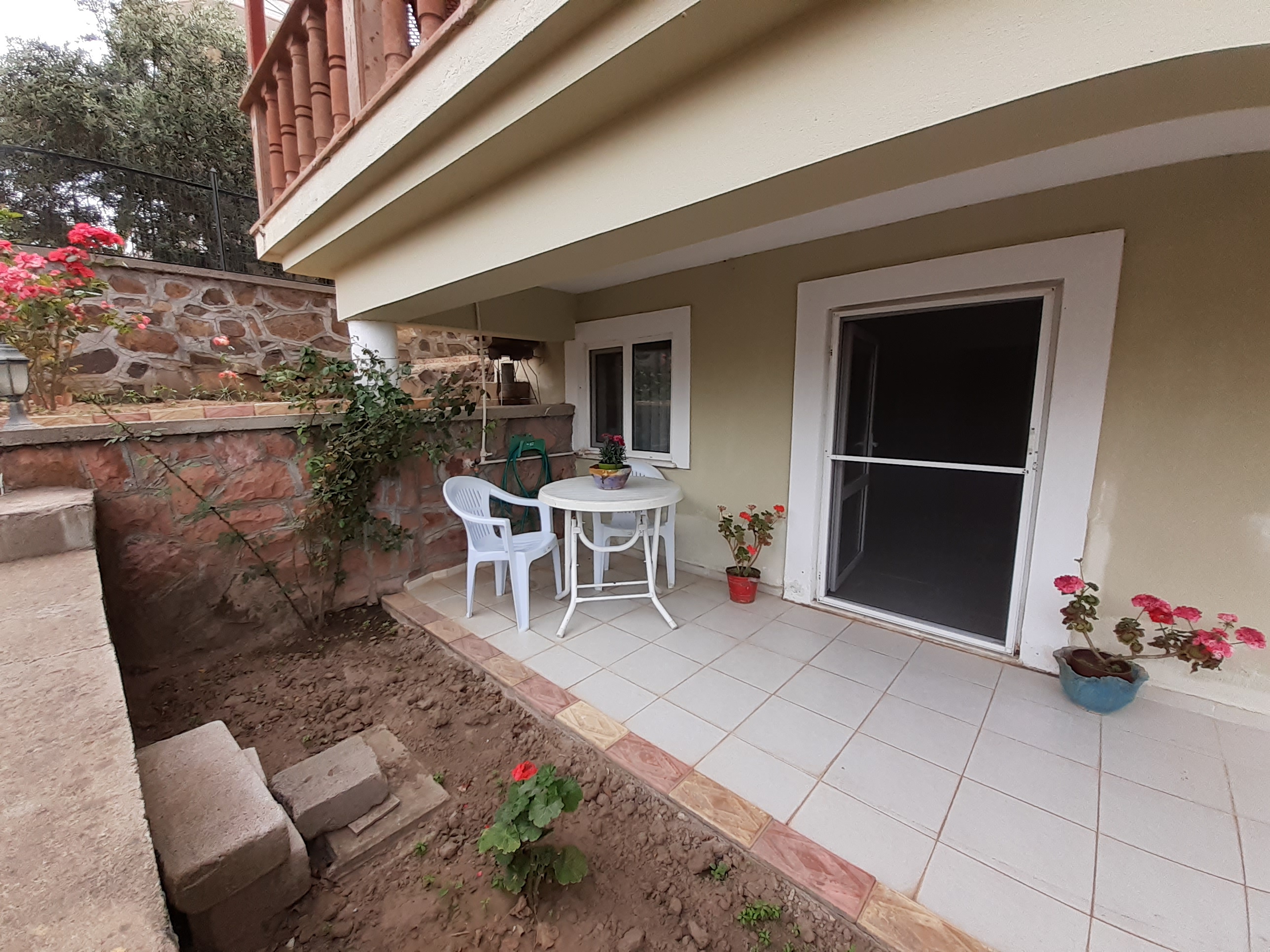 Ayvalık Cunda adası villa bahçe katı deniz kenarı Cunda Island