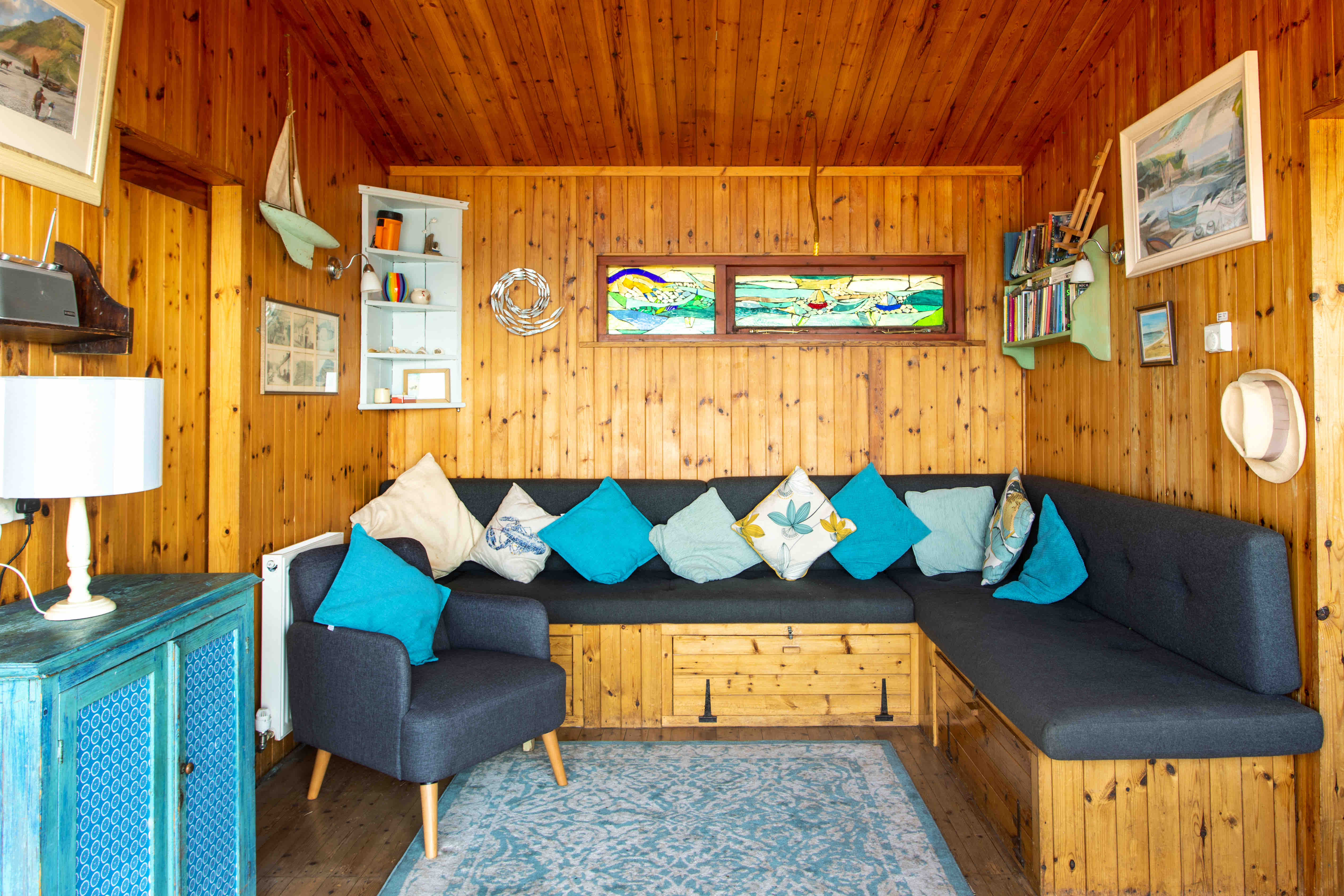Beach Chalet, Devon Chalets for Rent in