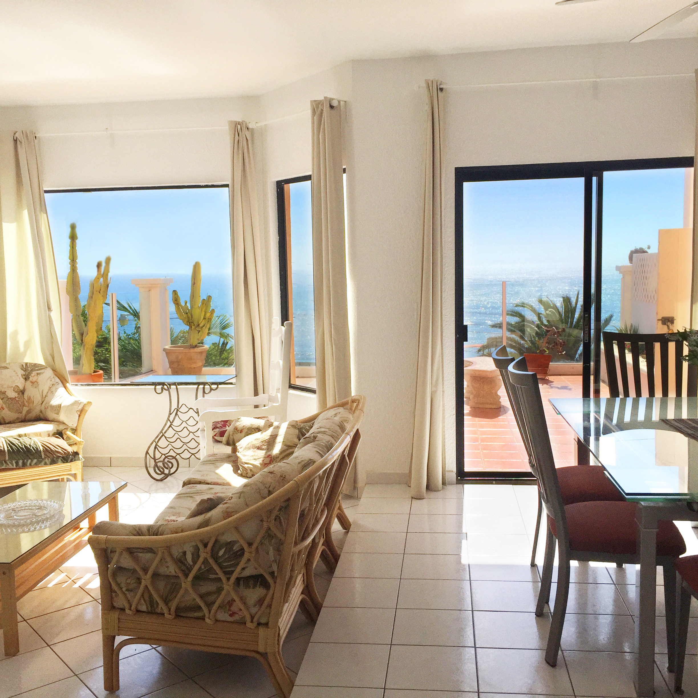 Beautiful Rosarito Ocean View Vacation Home Houses for Rent in