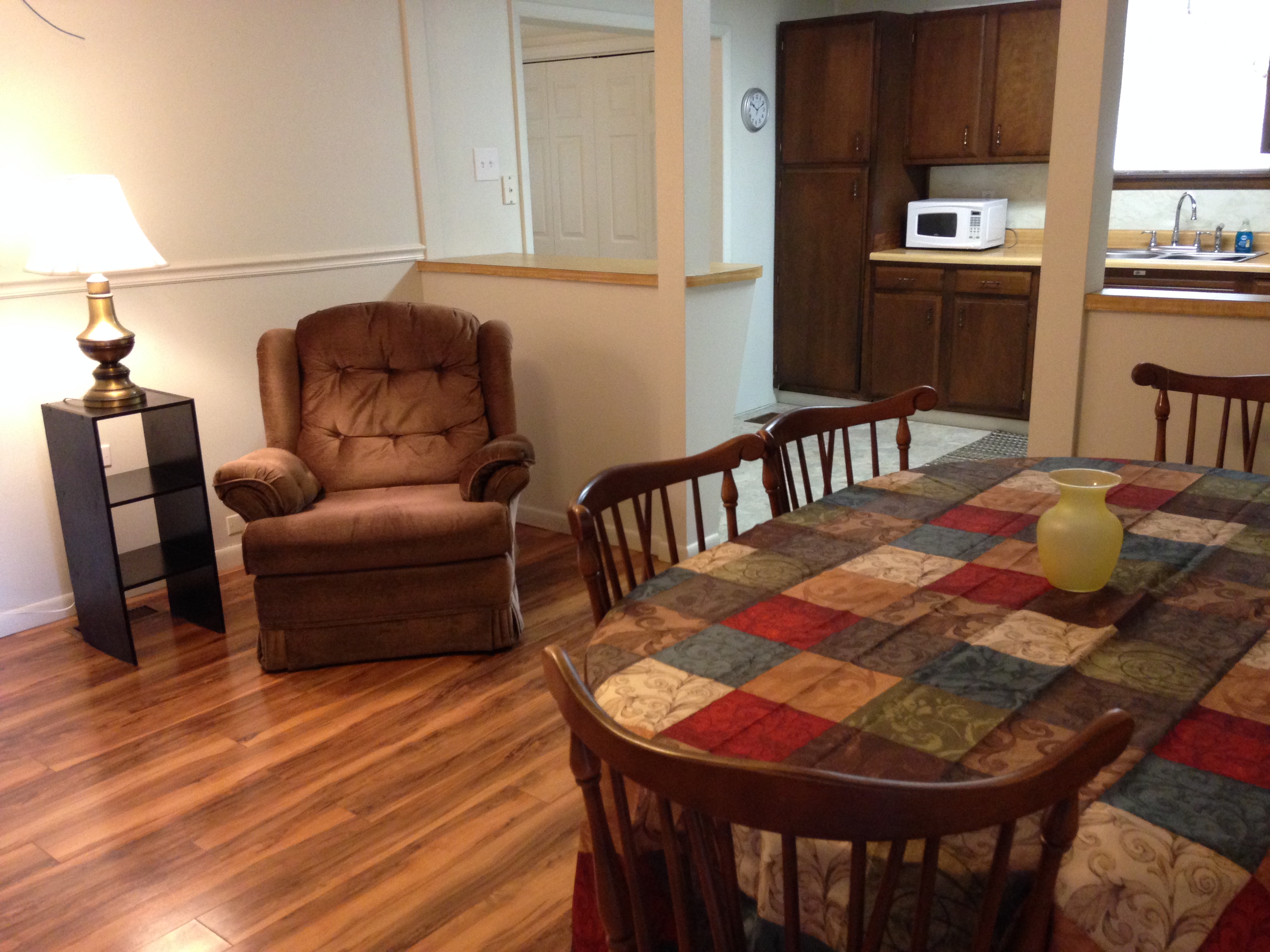 The Blue Roof Cottage Houses for Rent in Whitesburg, Kentucky, United