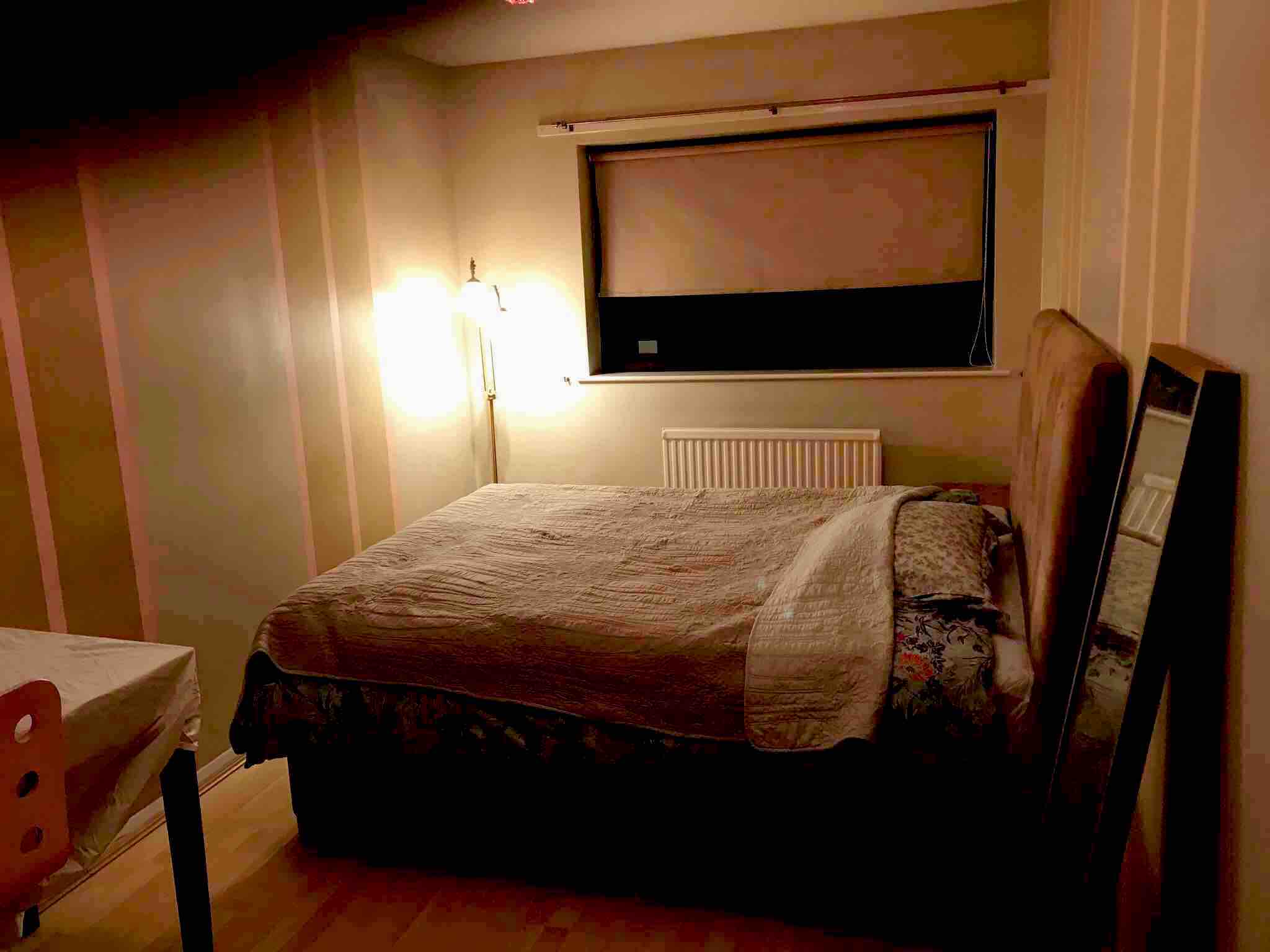 Sunny double room in quiet yet central location