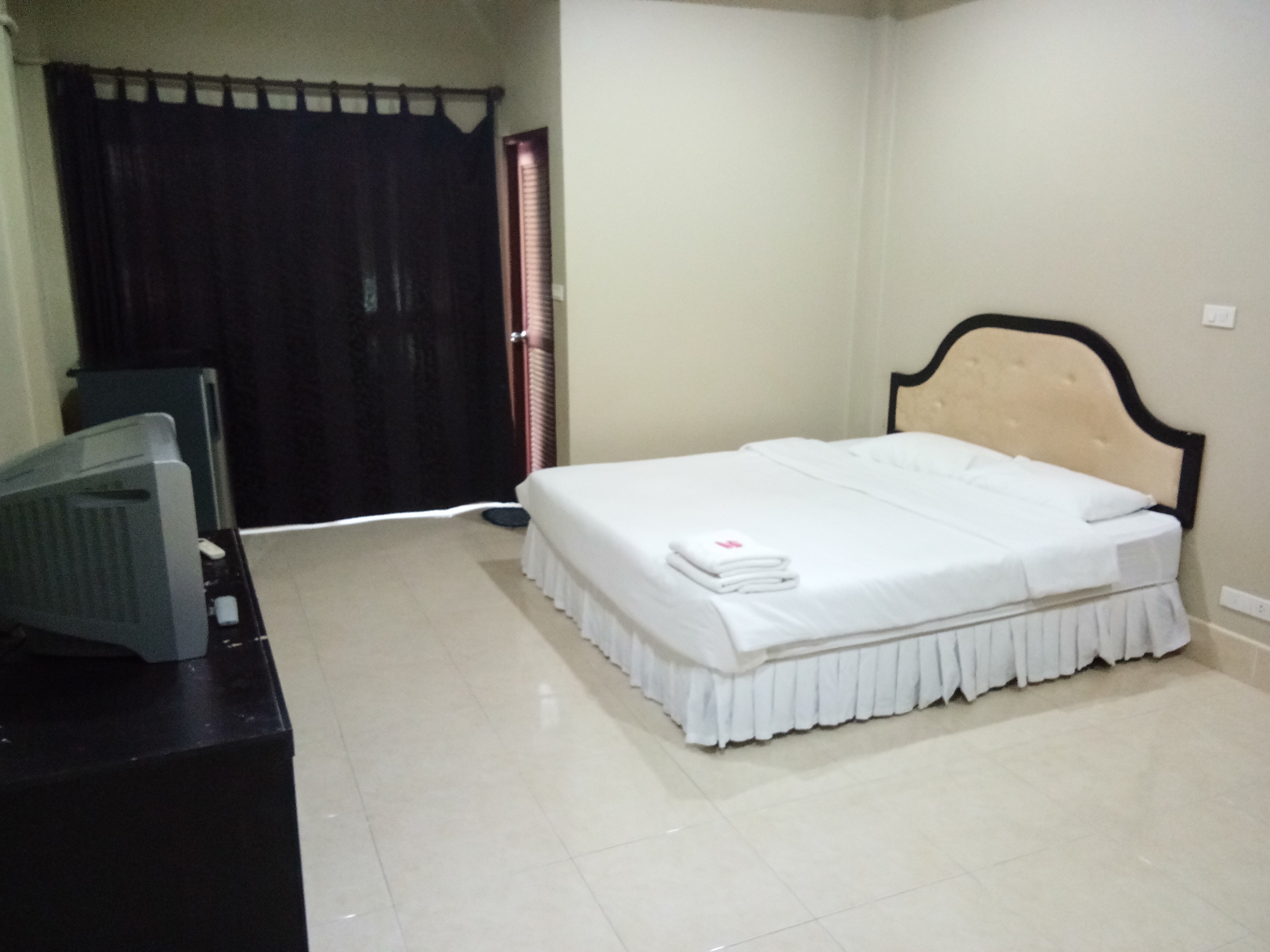 Affordable Large Studio Apartment By Chaweng Beach