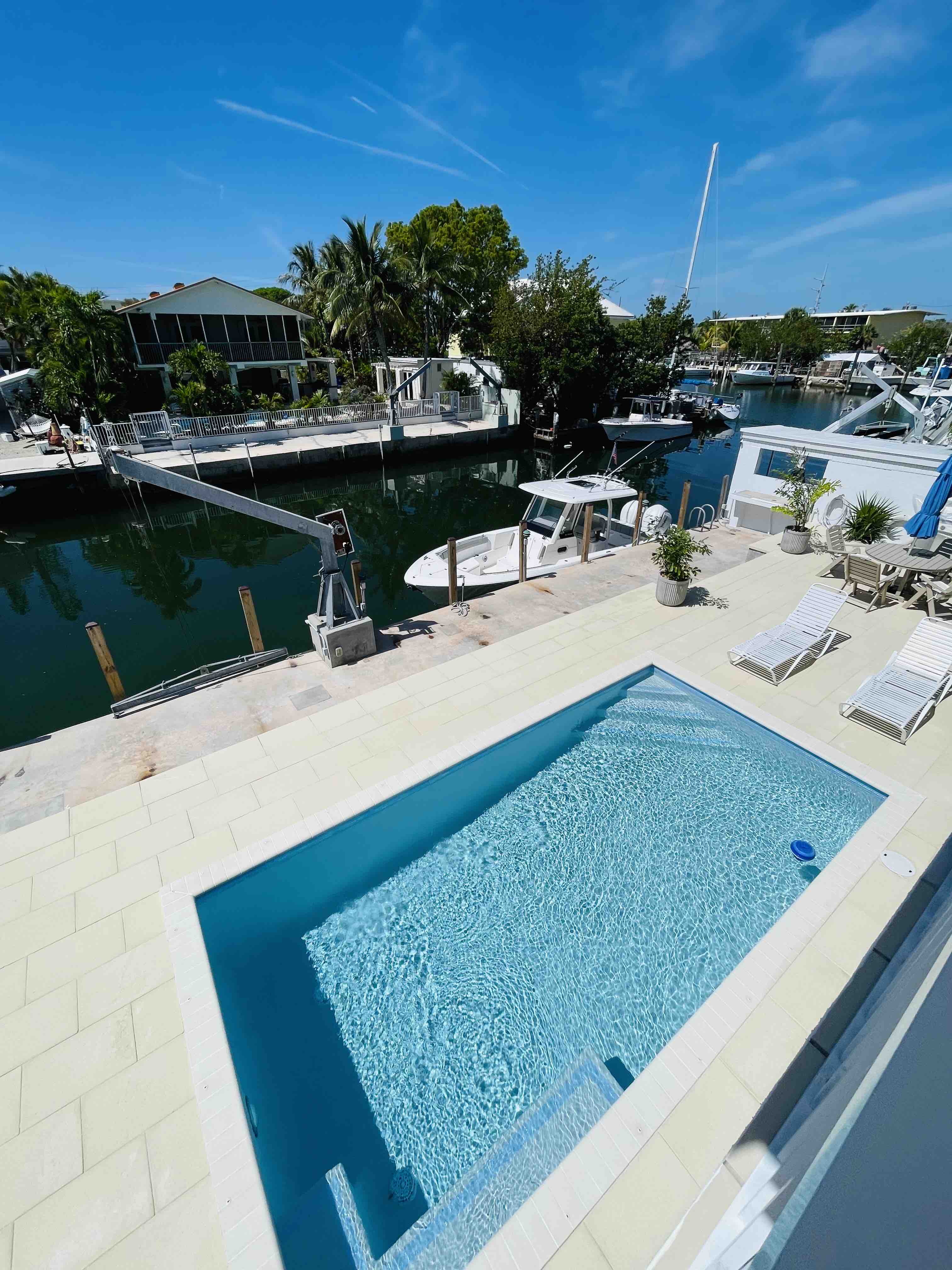 Islamorada Reef Canal & Pool home off Tav Creek